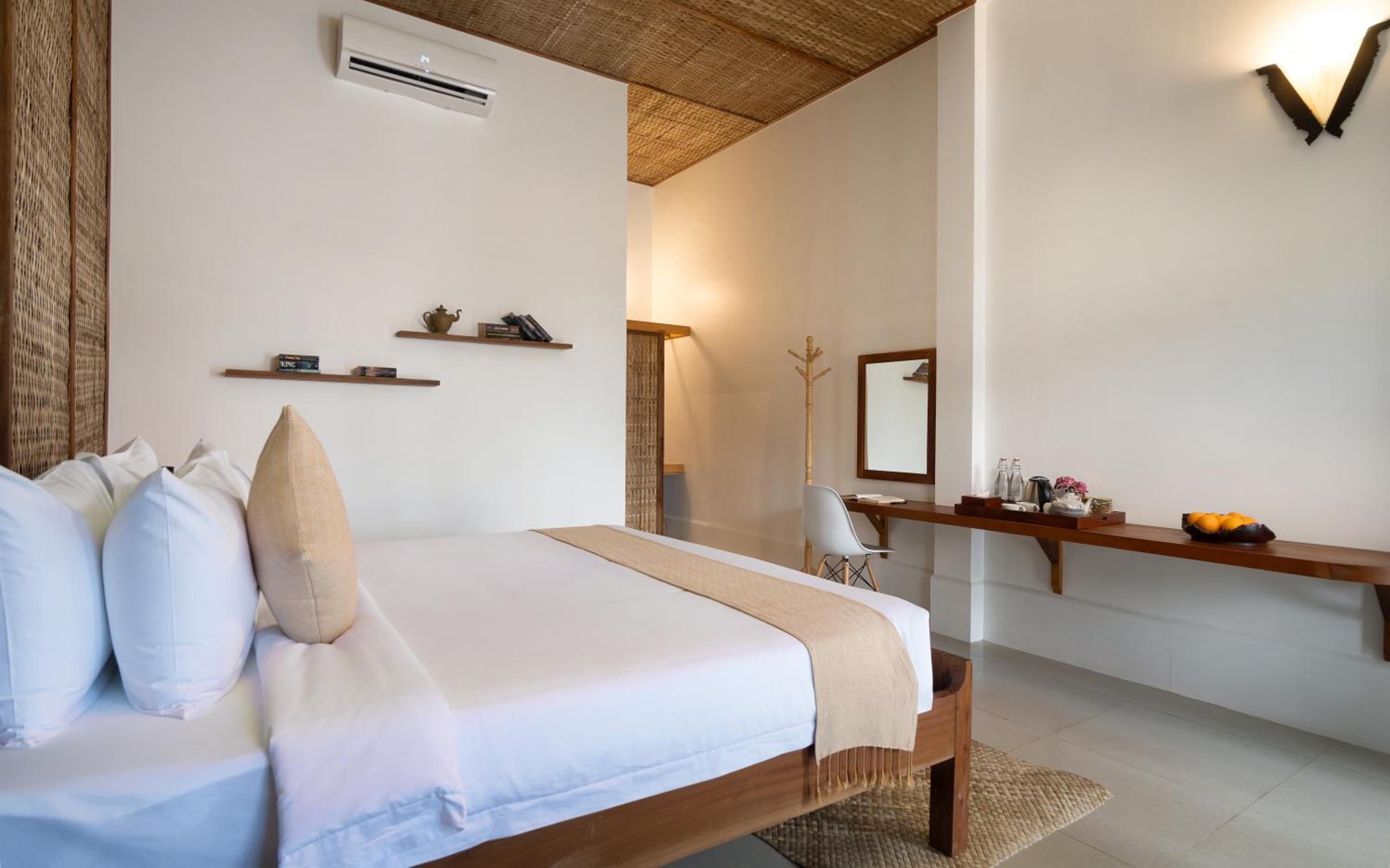 Deluxe Double Room with Balcony at The Jungle - Includes Afternoon Tea & Tree Planting photo 1