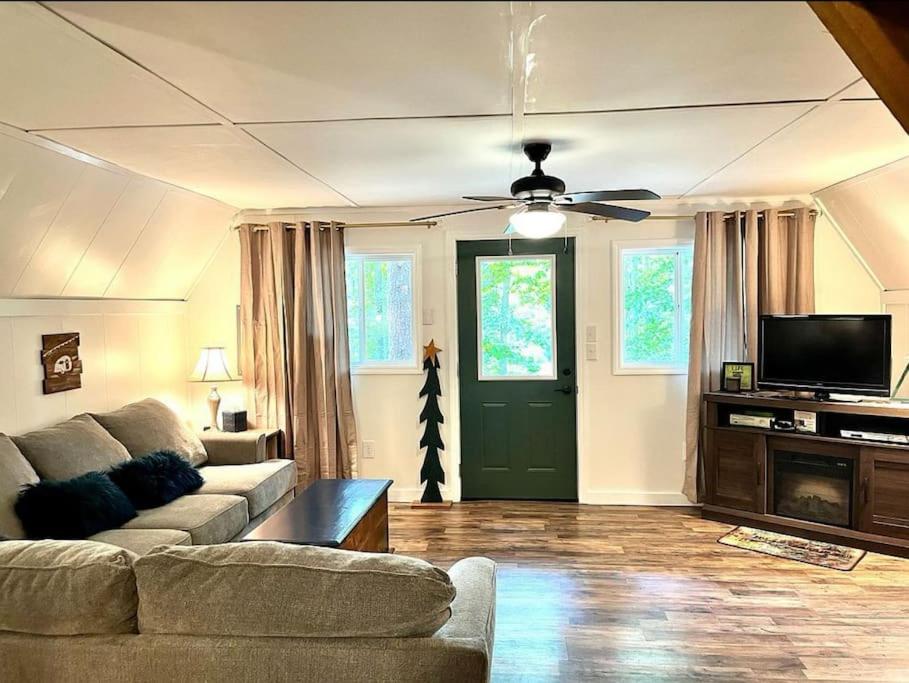 Two-Bedroom House photo 1