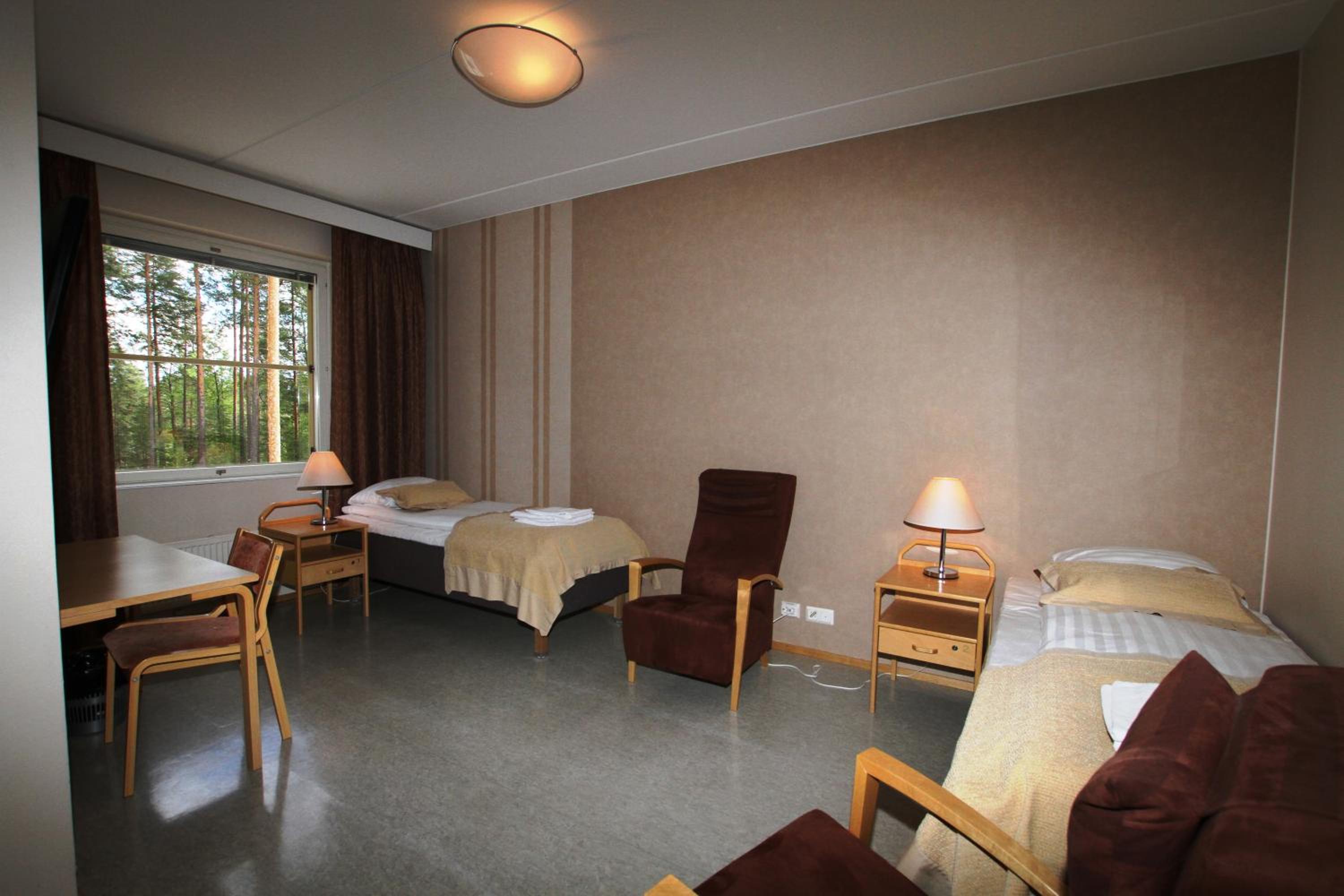 Standard Twin Room - Photo 7