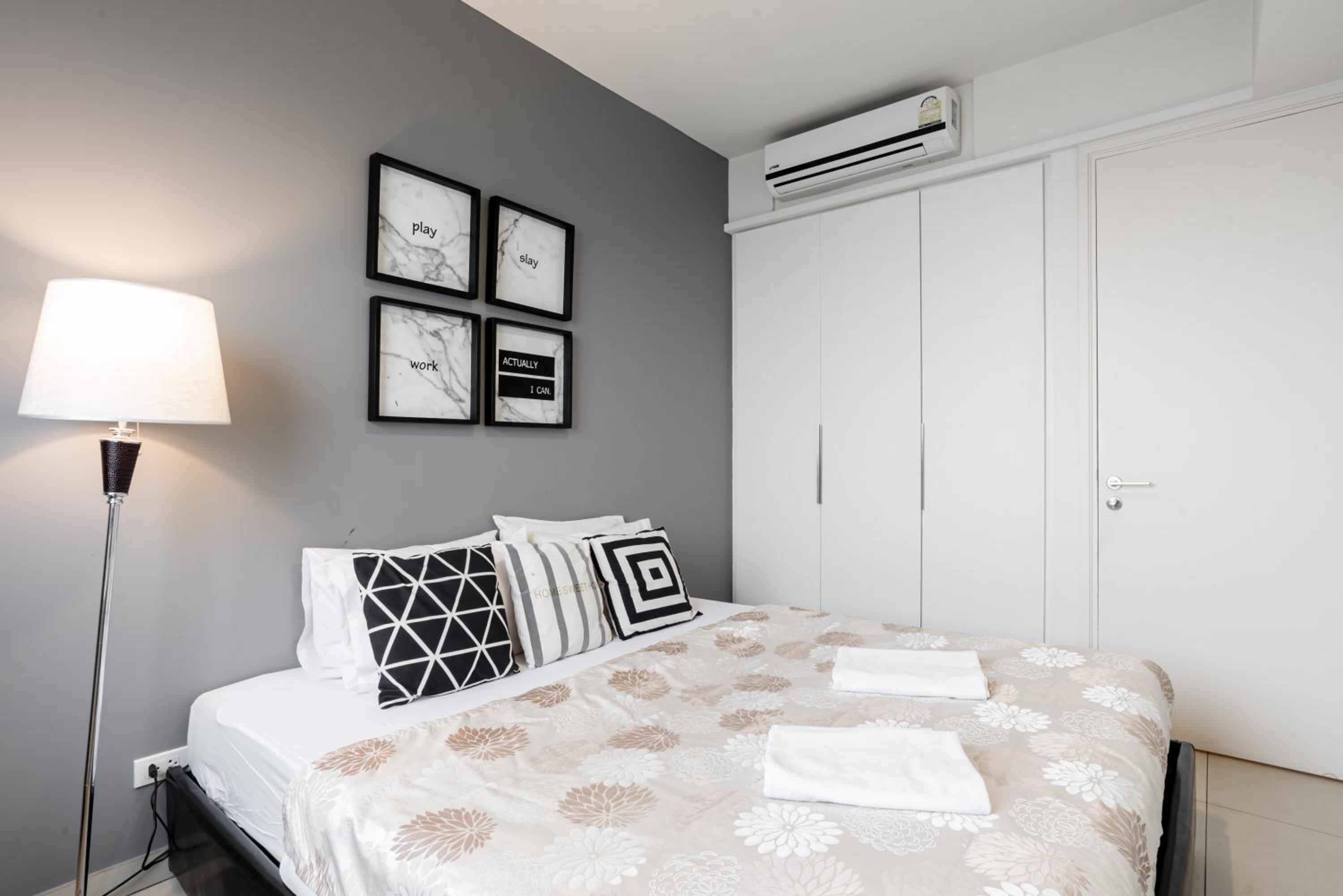Economy Twin Room - Photo 5