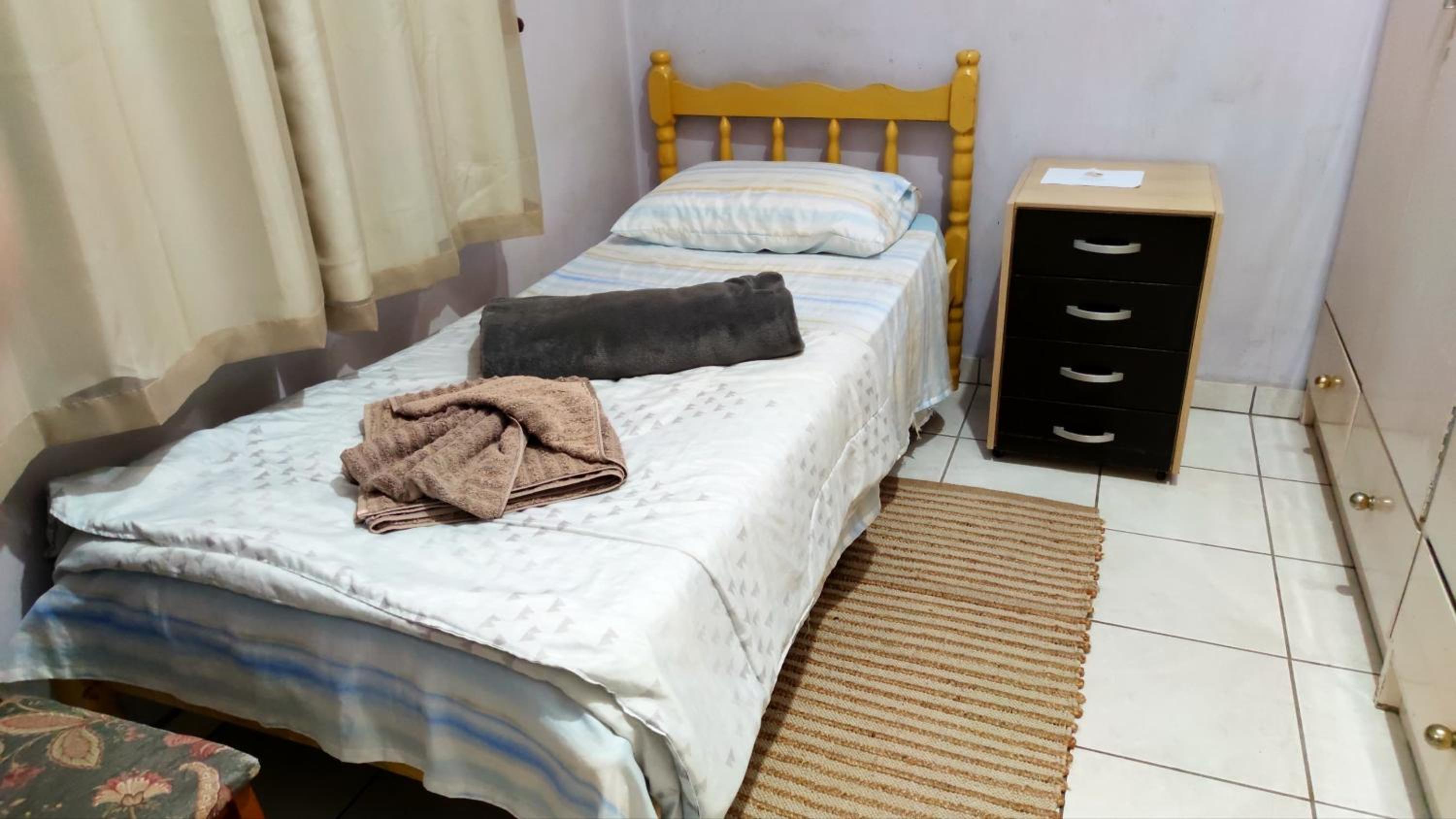 Budget Single Room photo 2