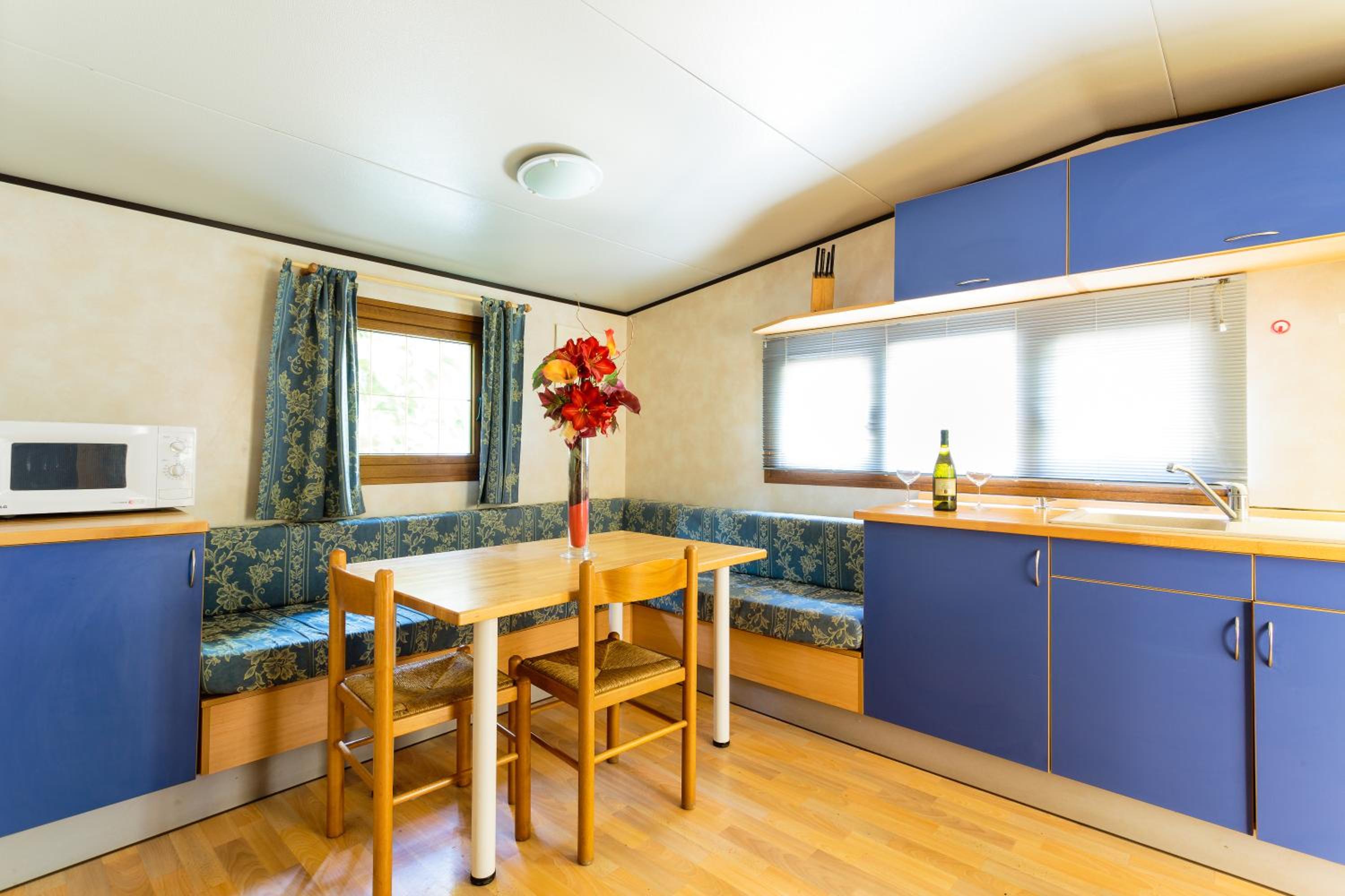 Two-Bedroom Bungalow (5 Adults) photo 3