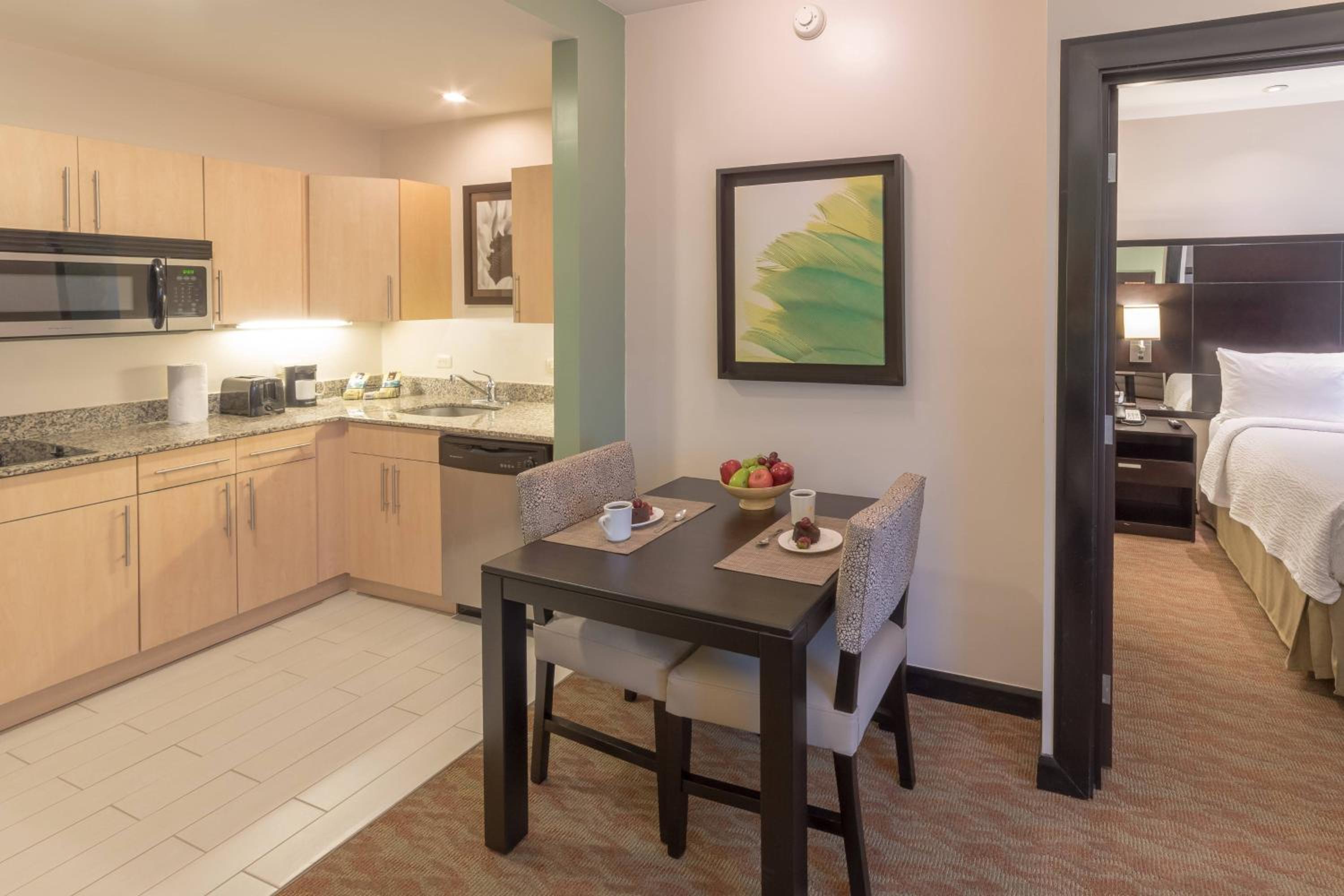 One-Bedroom Suite with Sofa Bed - Photo 3