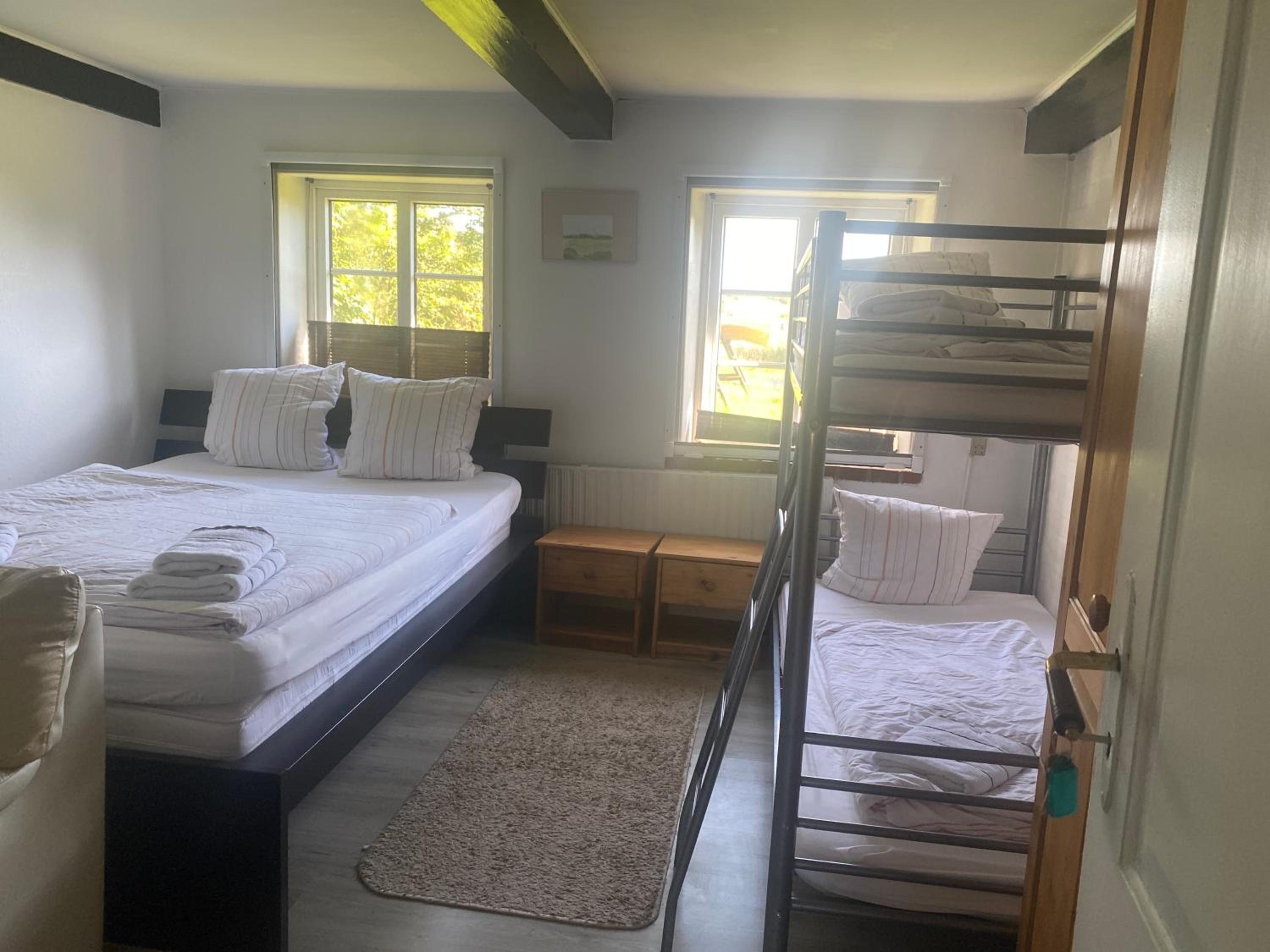 Standard Quadruple Room - Photo 1