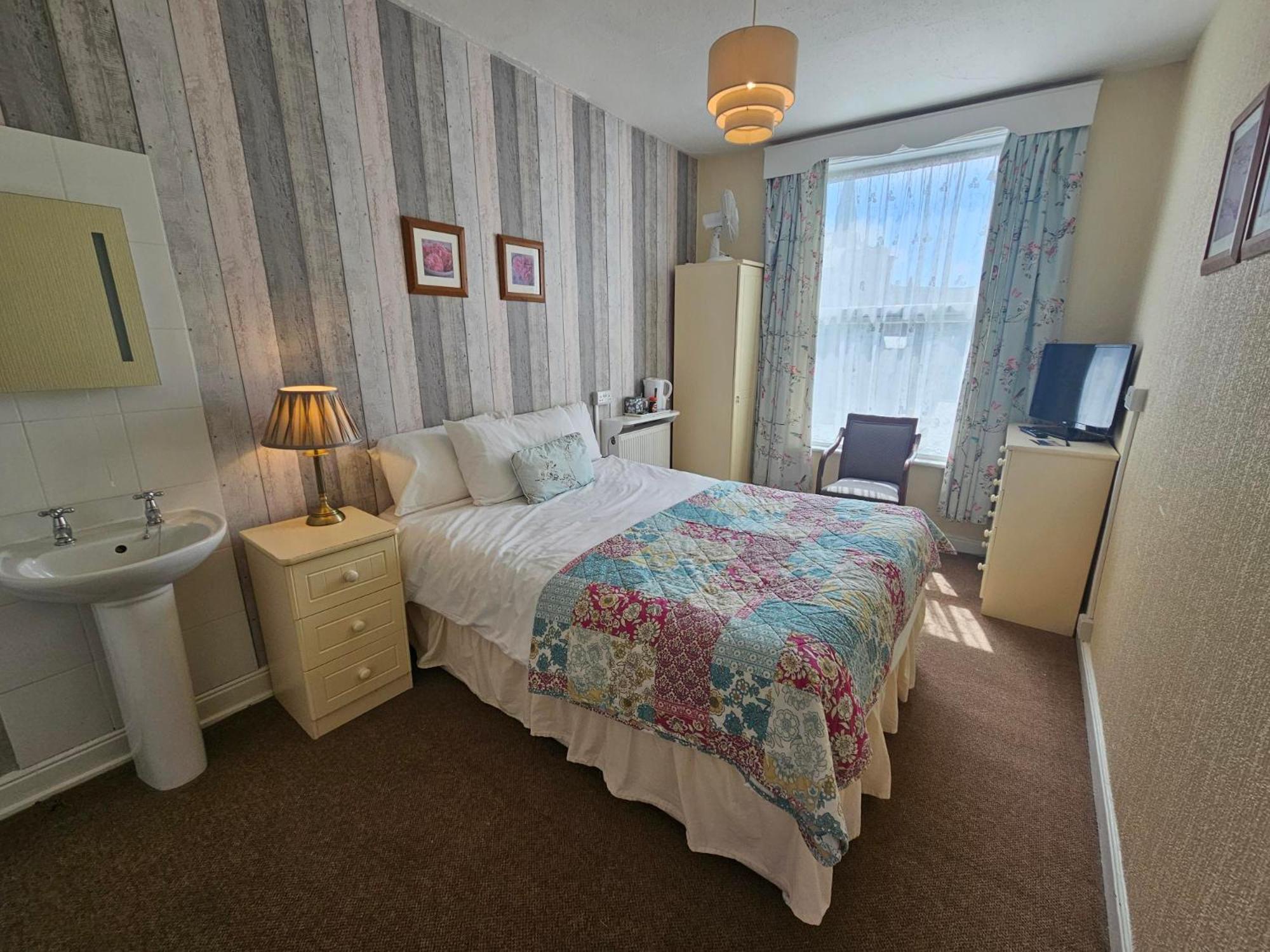 Small Double Room photo 3