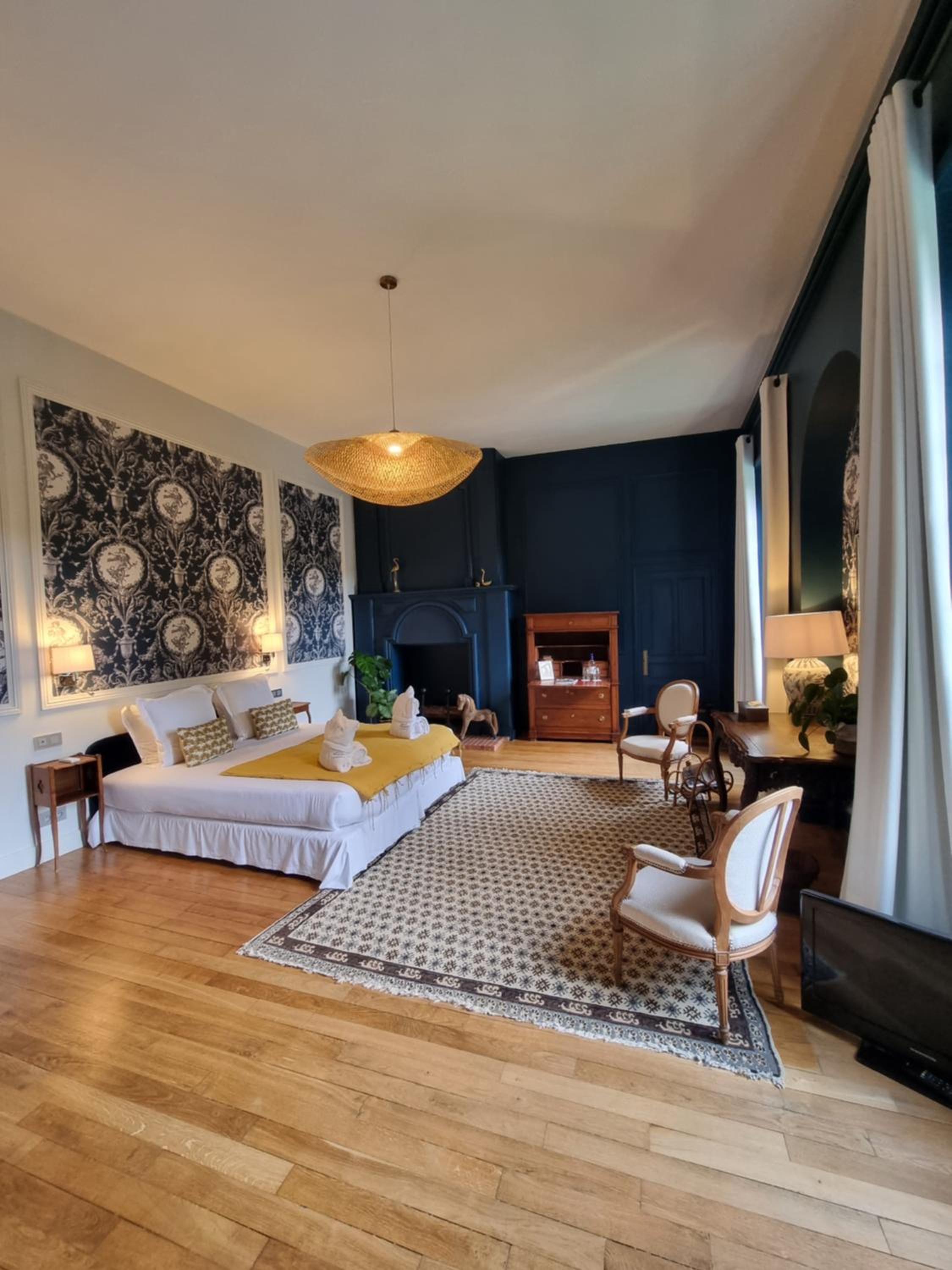 Deluxe Suite photo 1