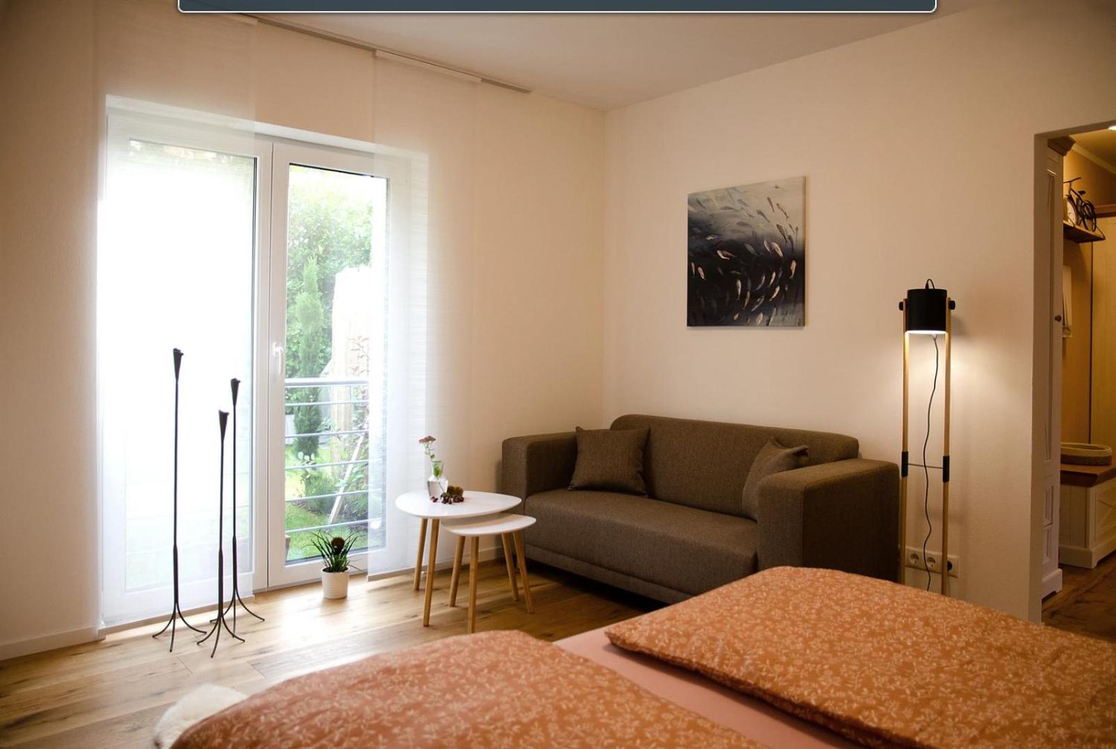 One-Bedroom Apartment photo 1