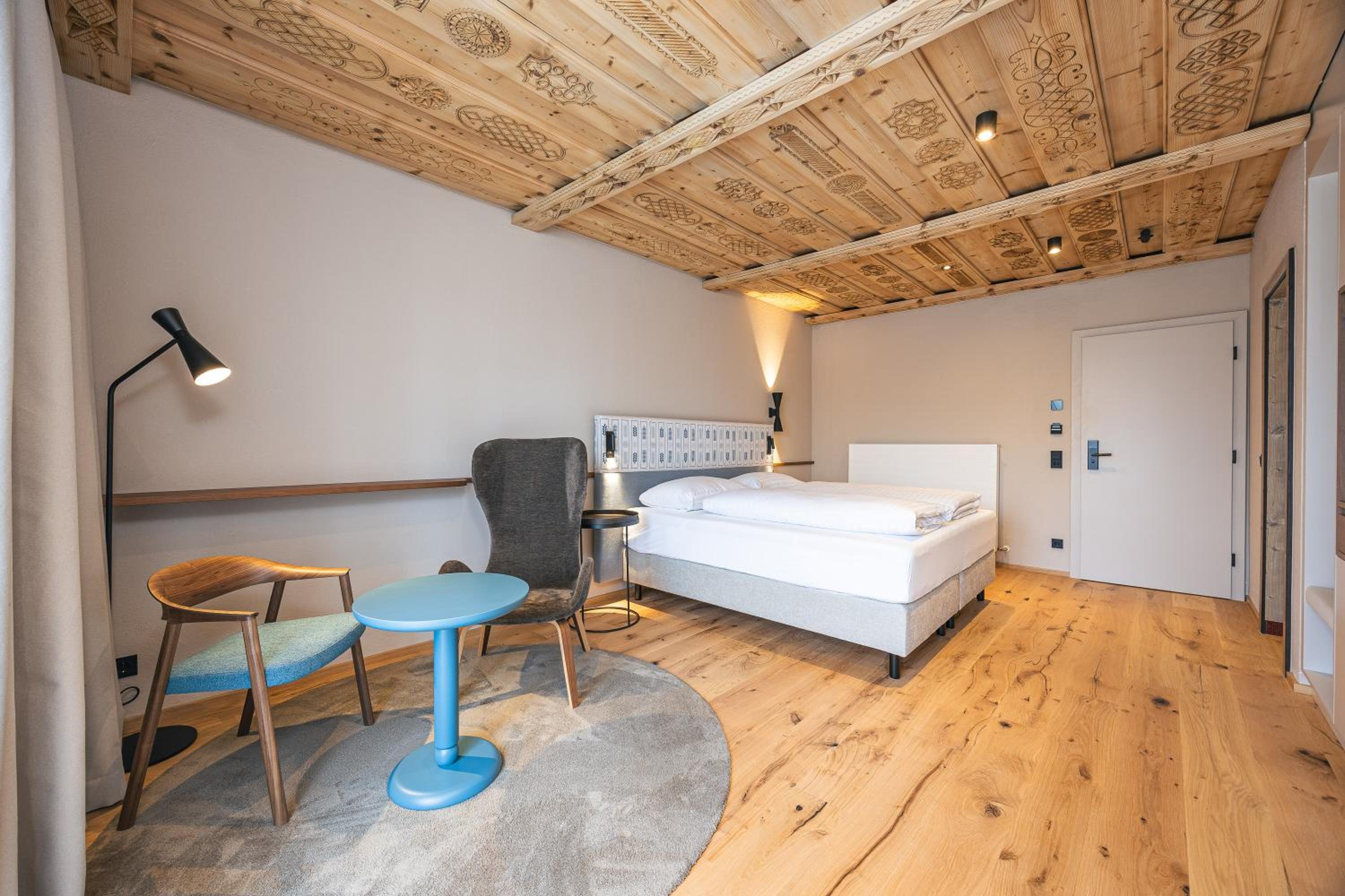 Double Room with Balcony - Photo 2