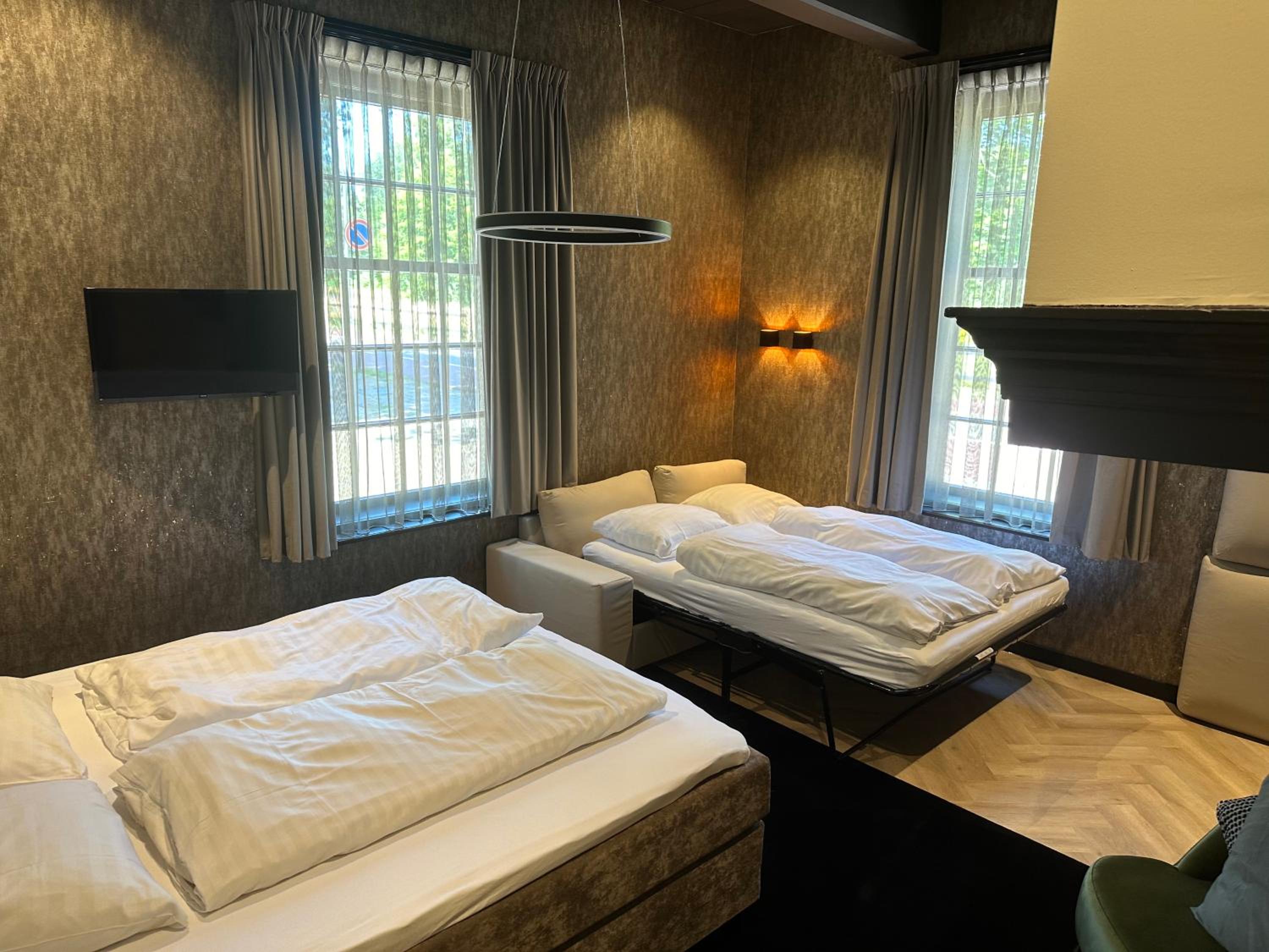 Deluxe Double Room photo 2