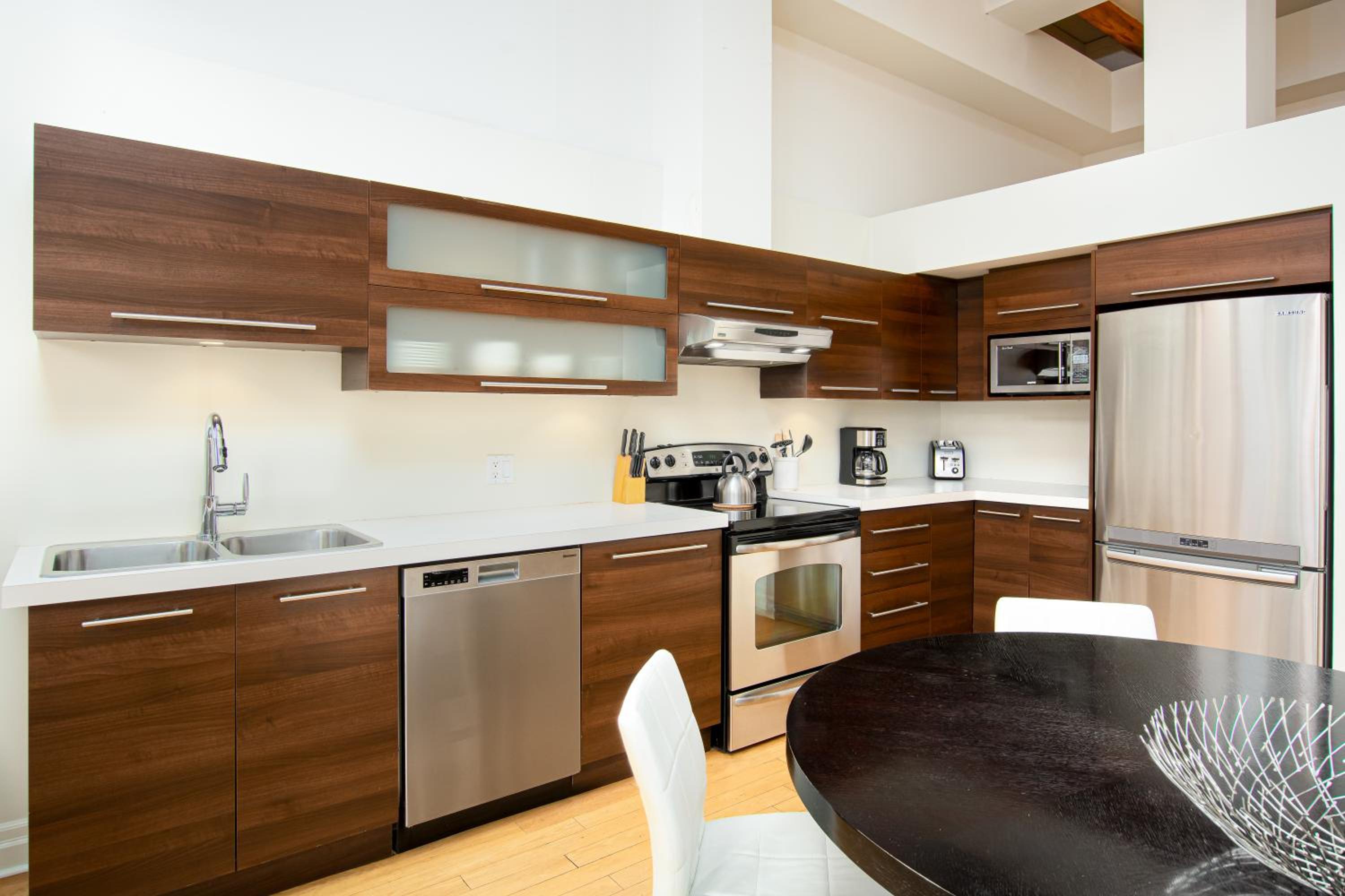One-Bedroom Apartment 305