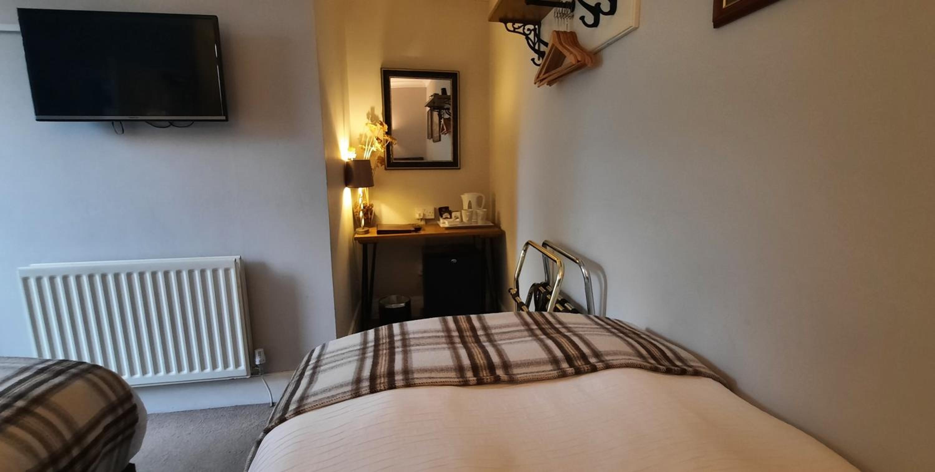 Twin Room (1-2 Adults) photo 3