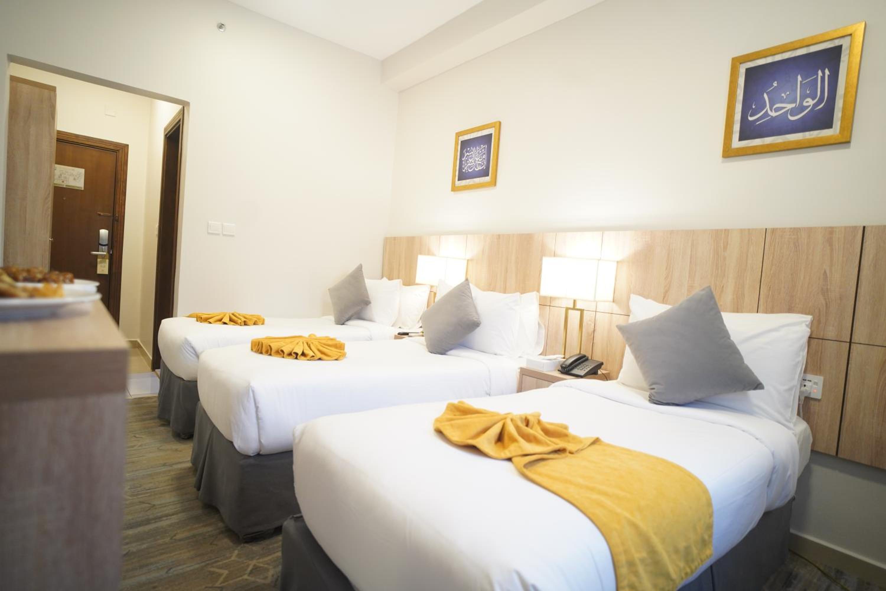 Standard Triple Room - Photo 6