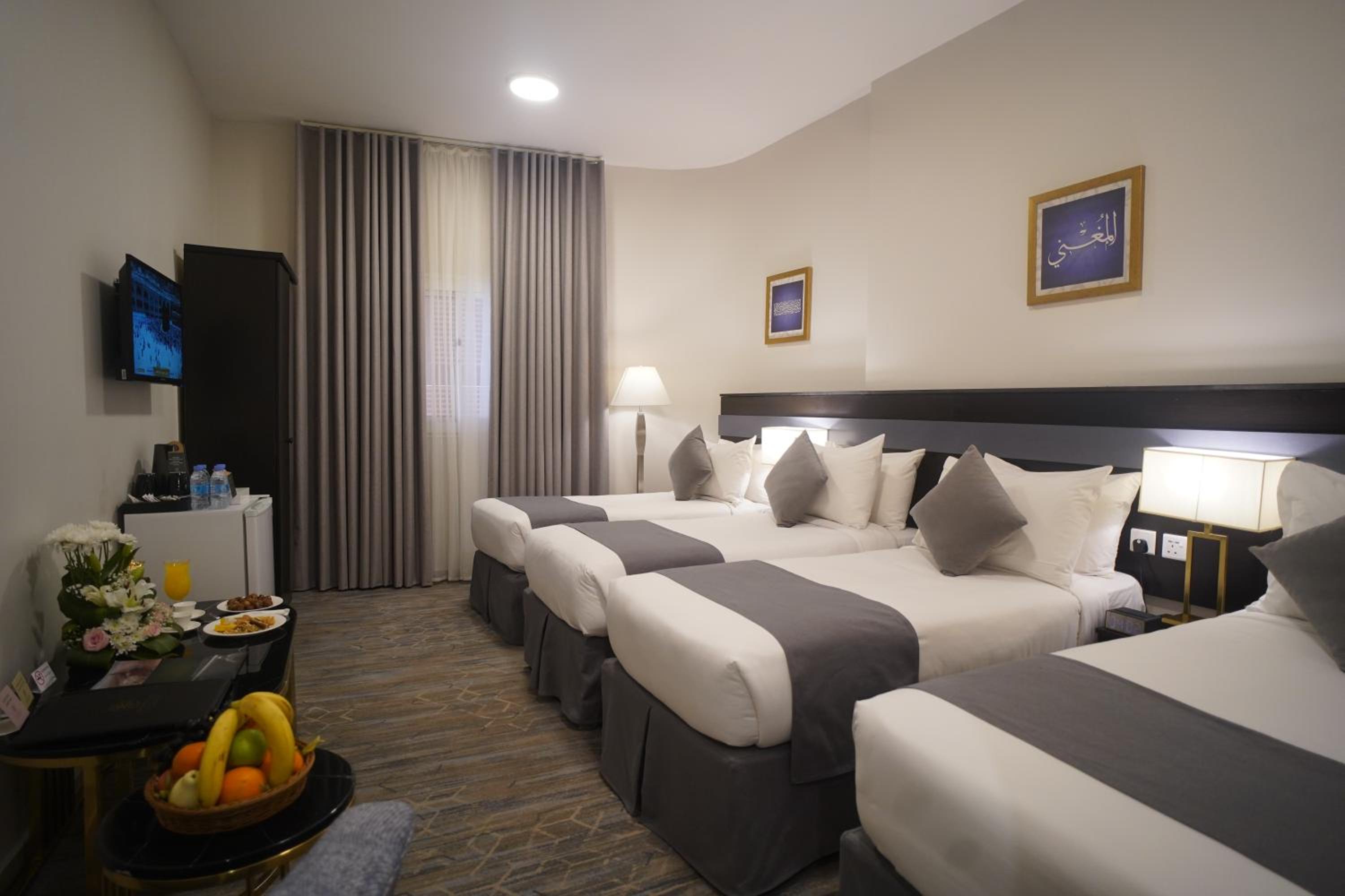 Standard Quadruple Room - Photo 3