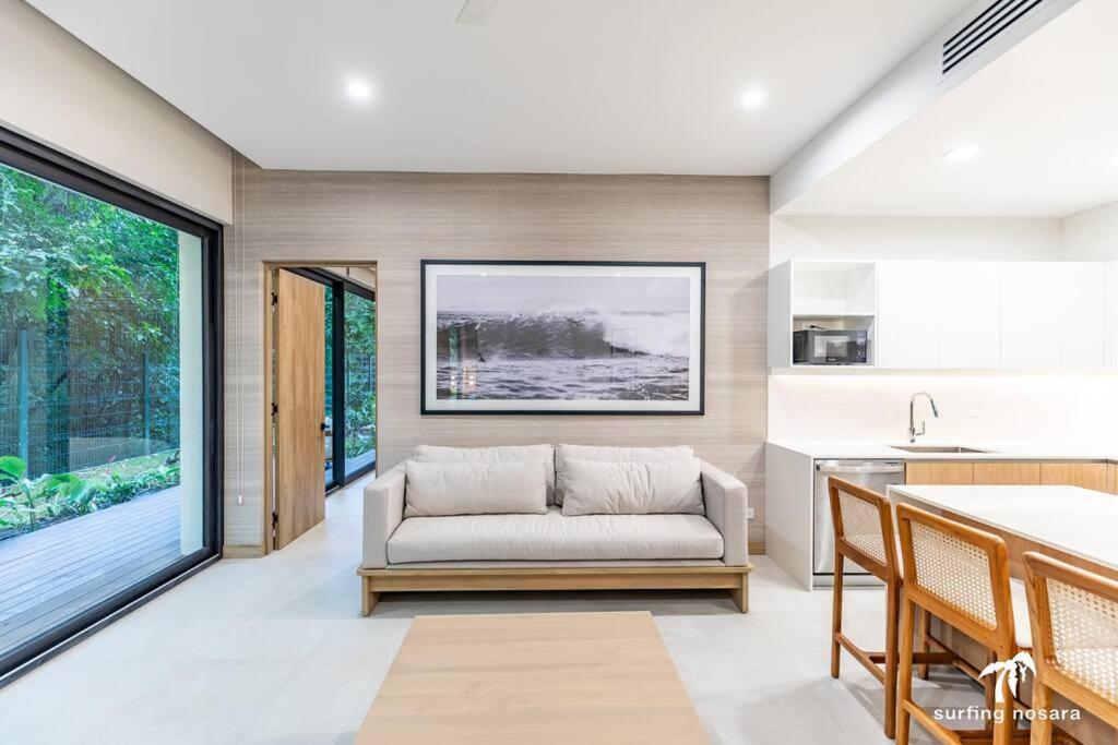Two-Bedroom Deluxe Apartment With Garden View photo 2