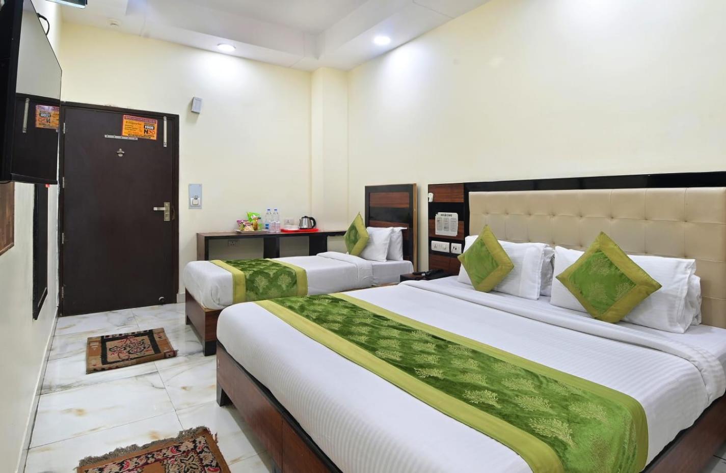 Comfort Triple Room