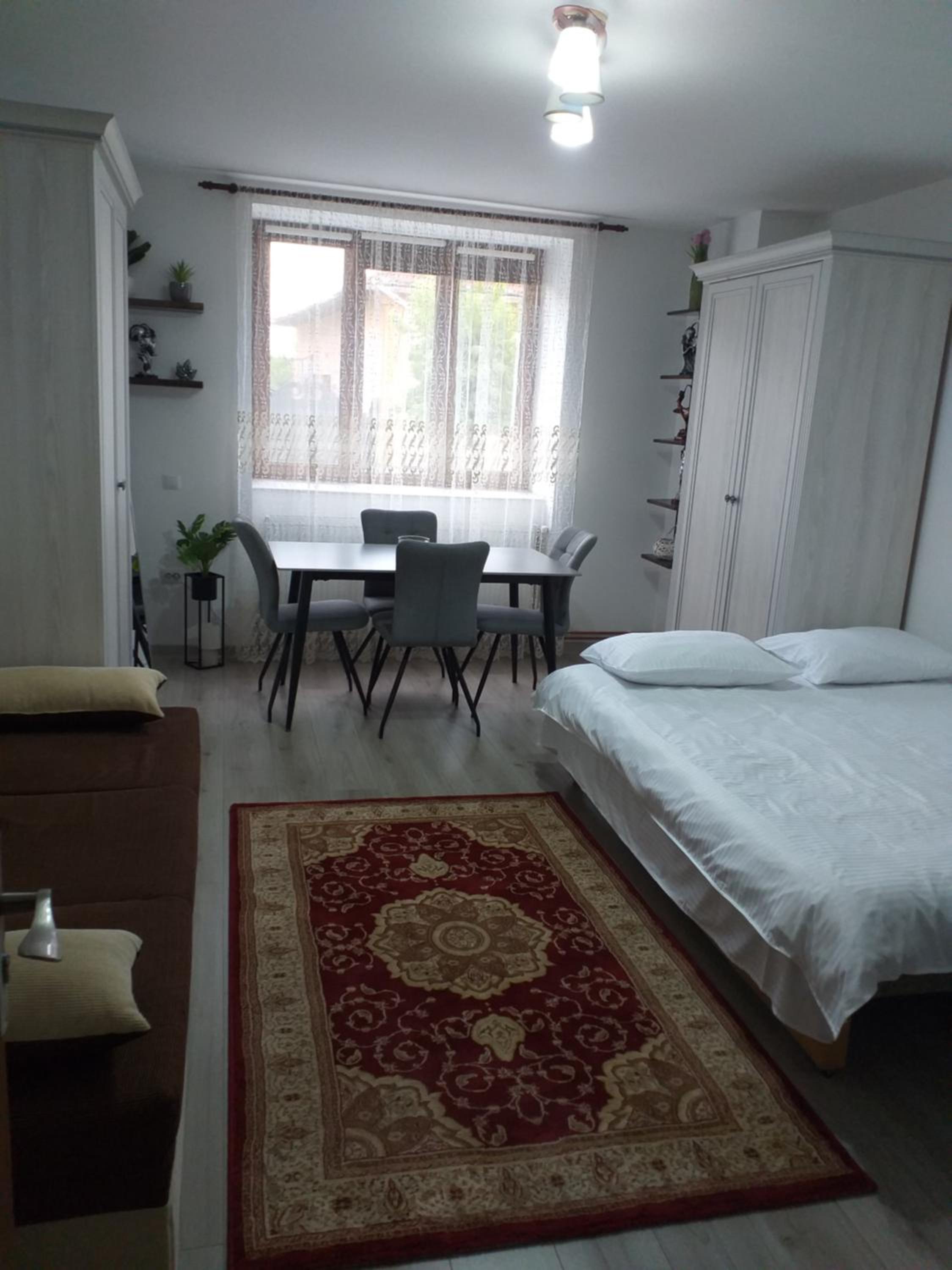 Family Room photo 1