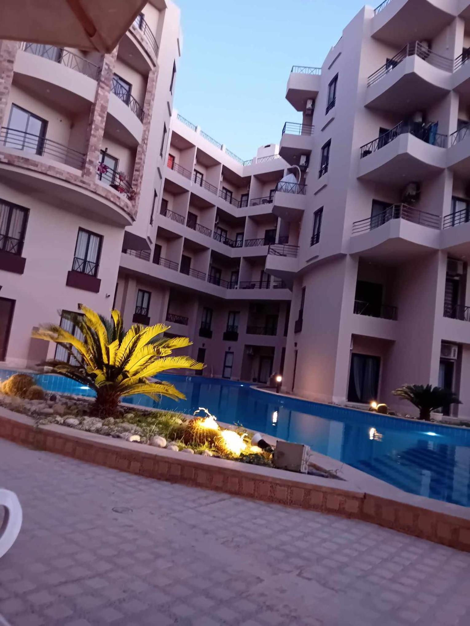 Deluxe Double Room (1 adult + 2 children)