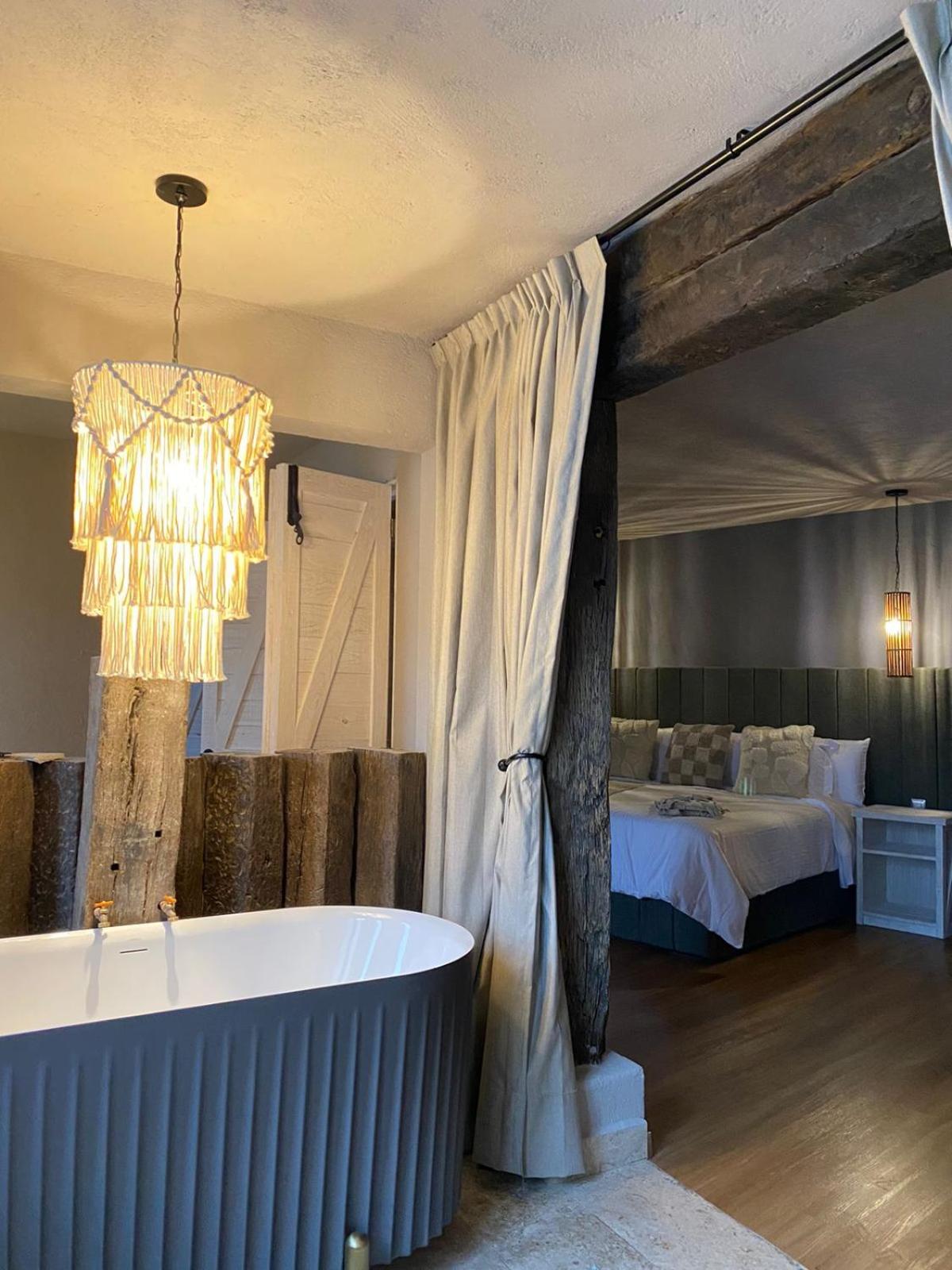 King Suite photo 2