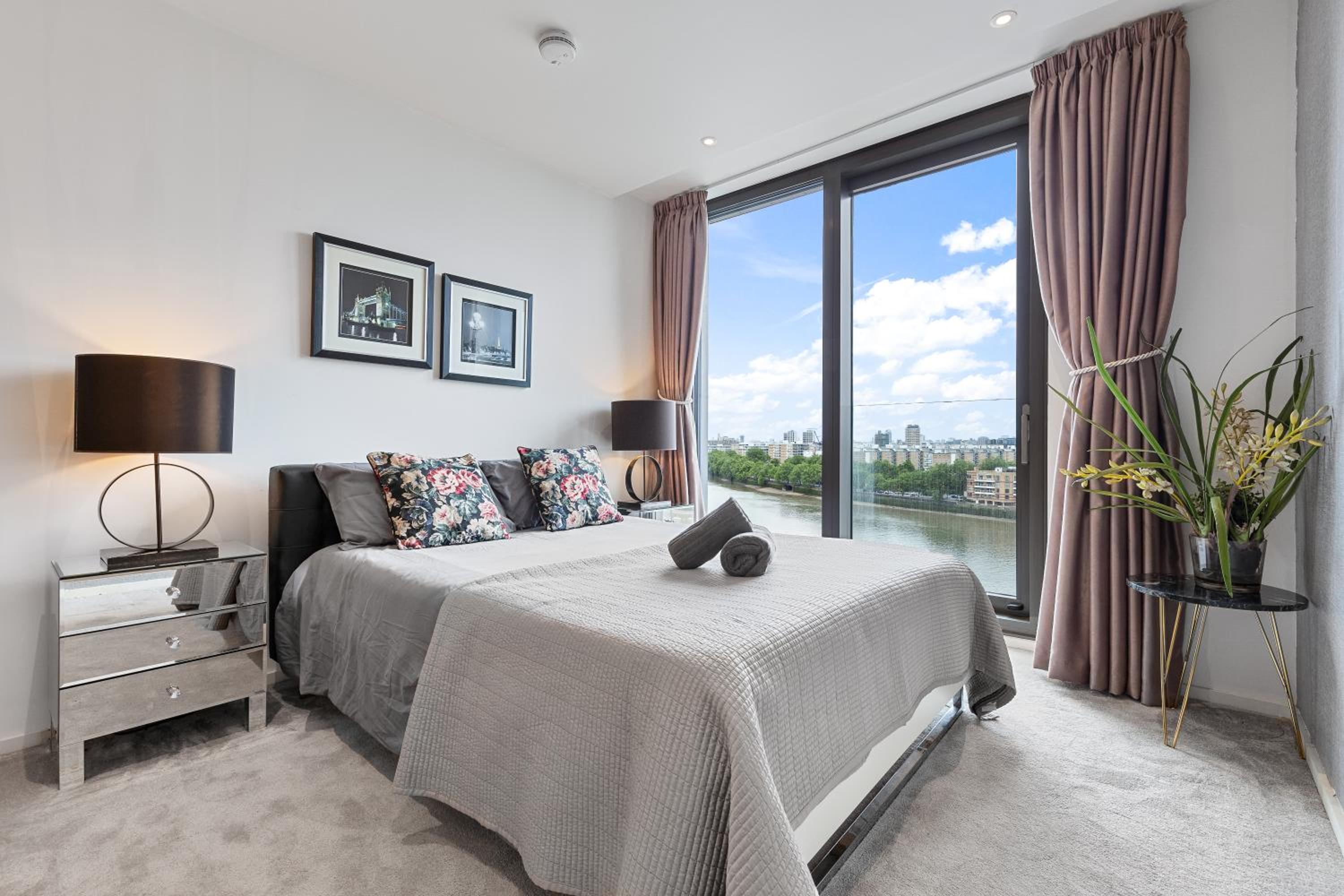 Two-Bedroom Apartment with River View photo 1