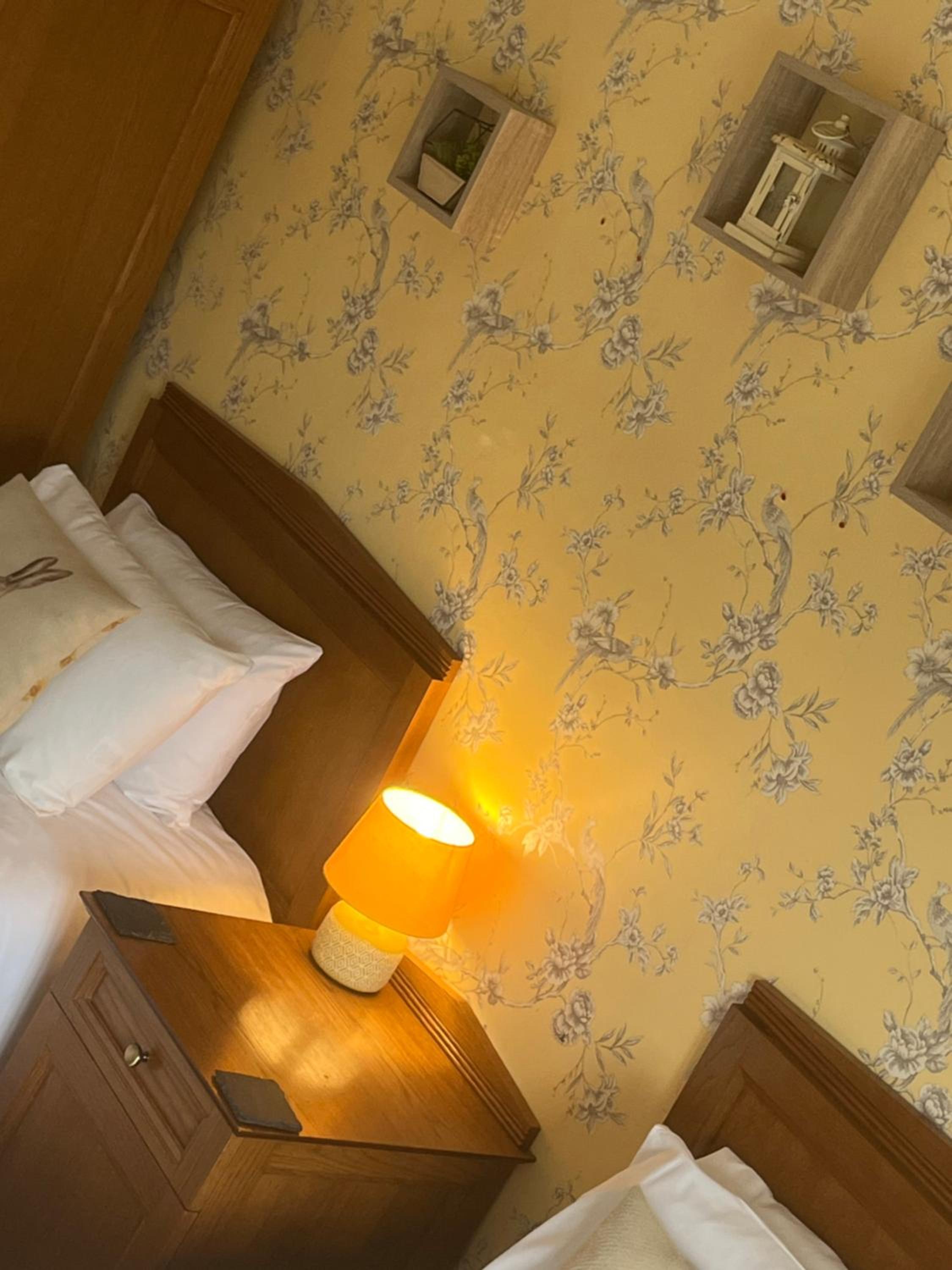 Twin Room with Bathroom photo 3