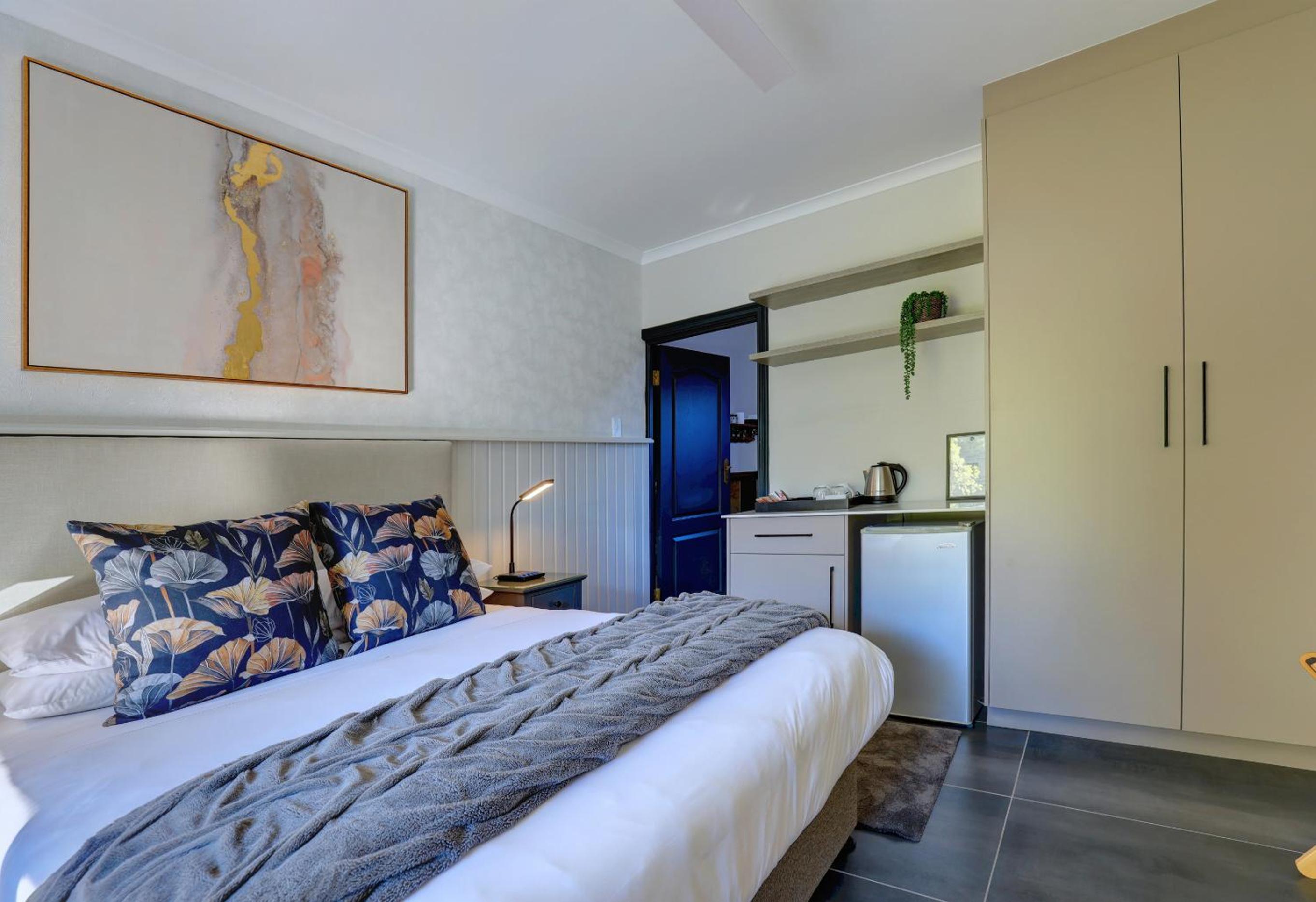 Queen Room - Photo 2