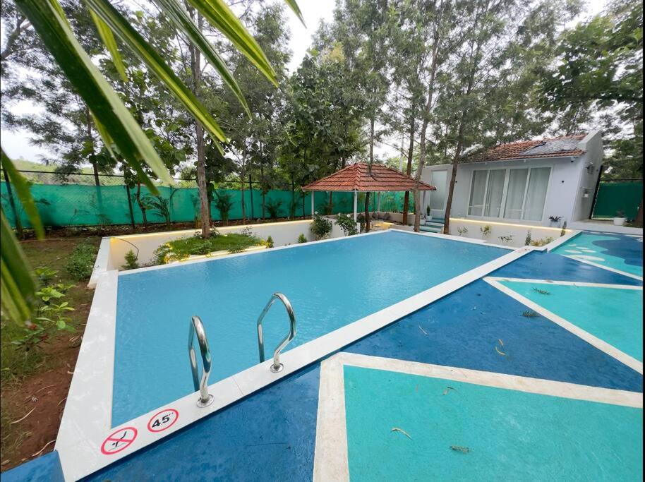 Three-Bedroom Villa photo 3