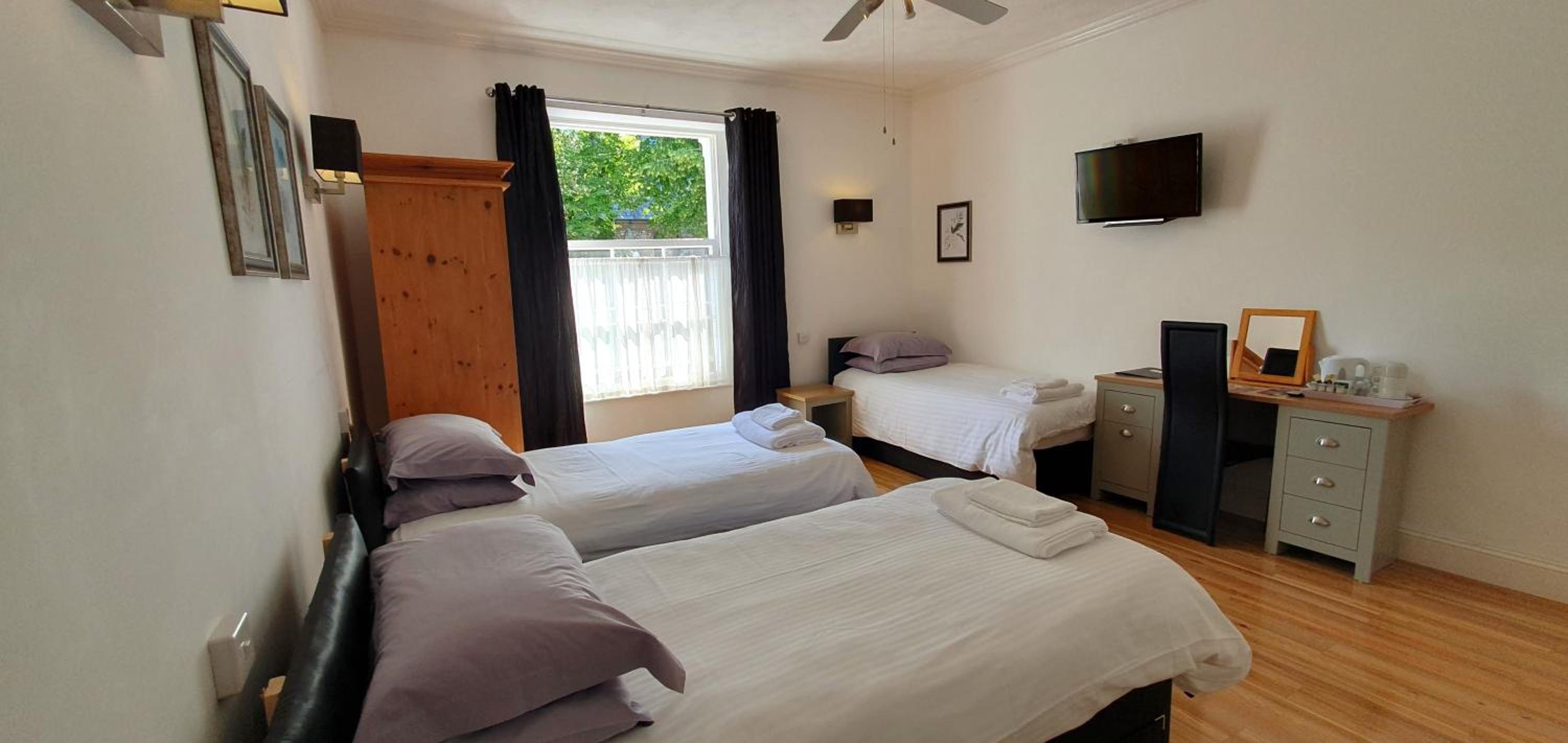 Triple Room - Photo 5