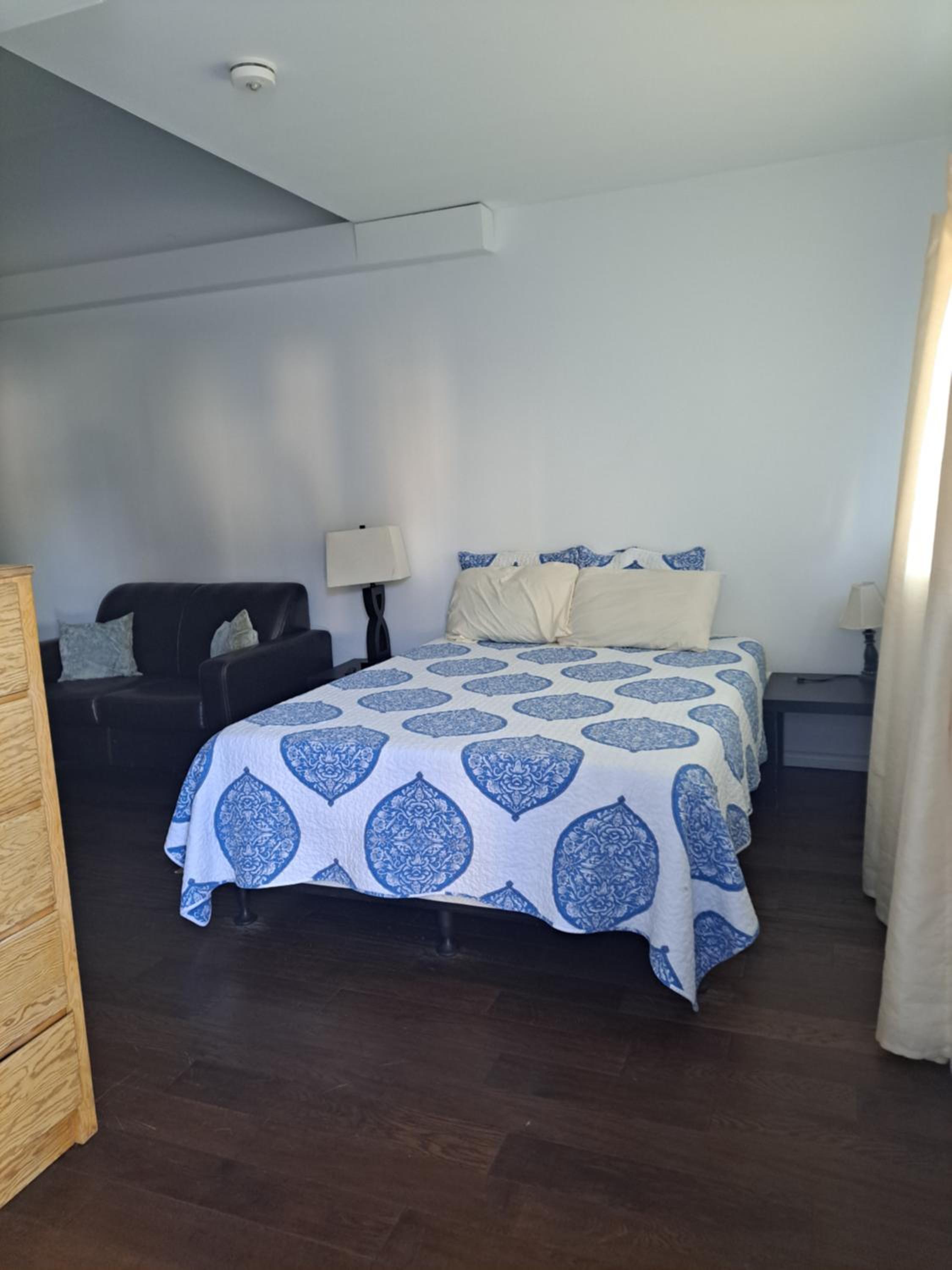 Studio Apartment photo 3