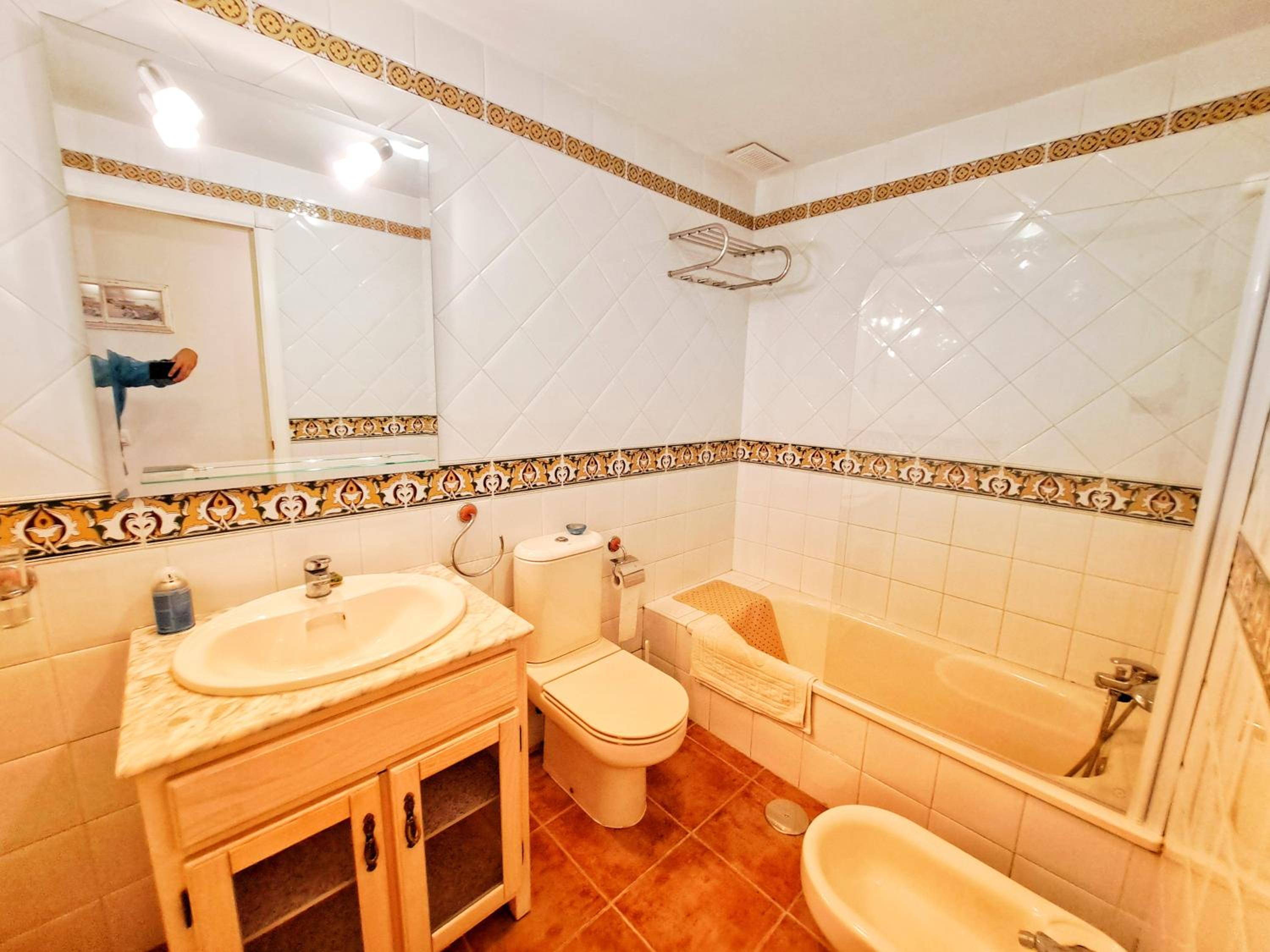 One-Bedroom Apartment with Terrace photo 3