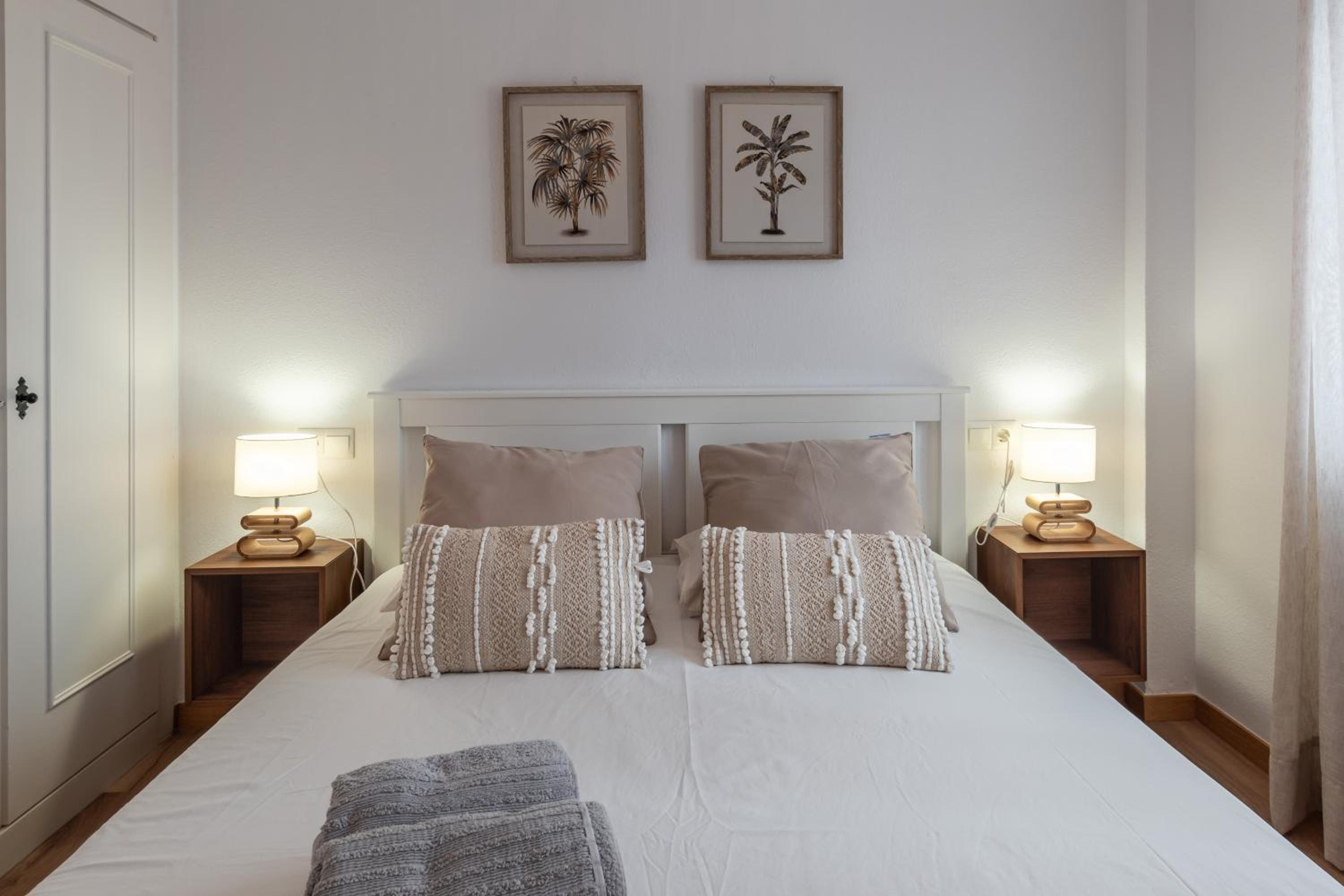 One-Bedroom Apartment - Photo 3