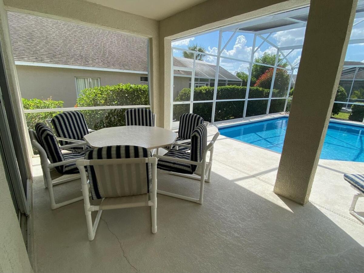 Villa photo 2