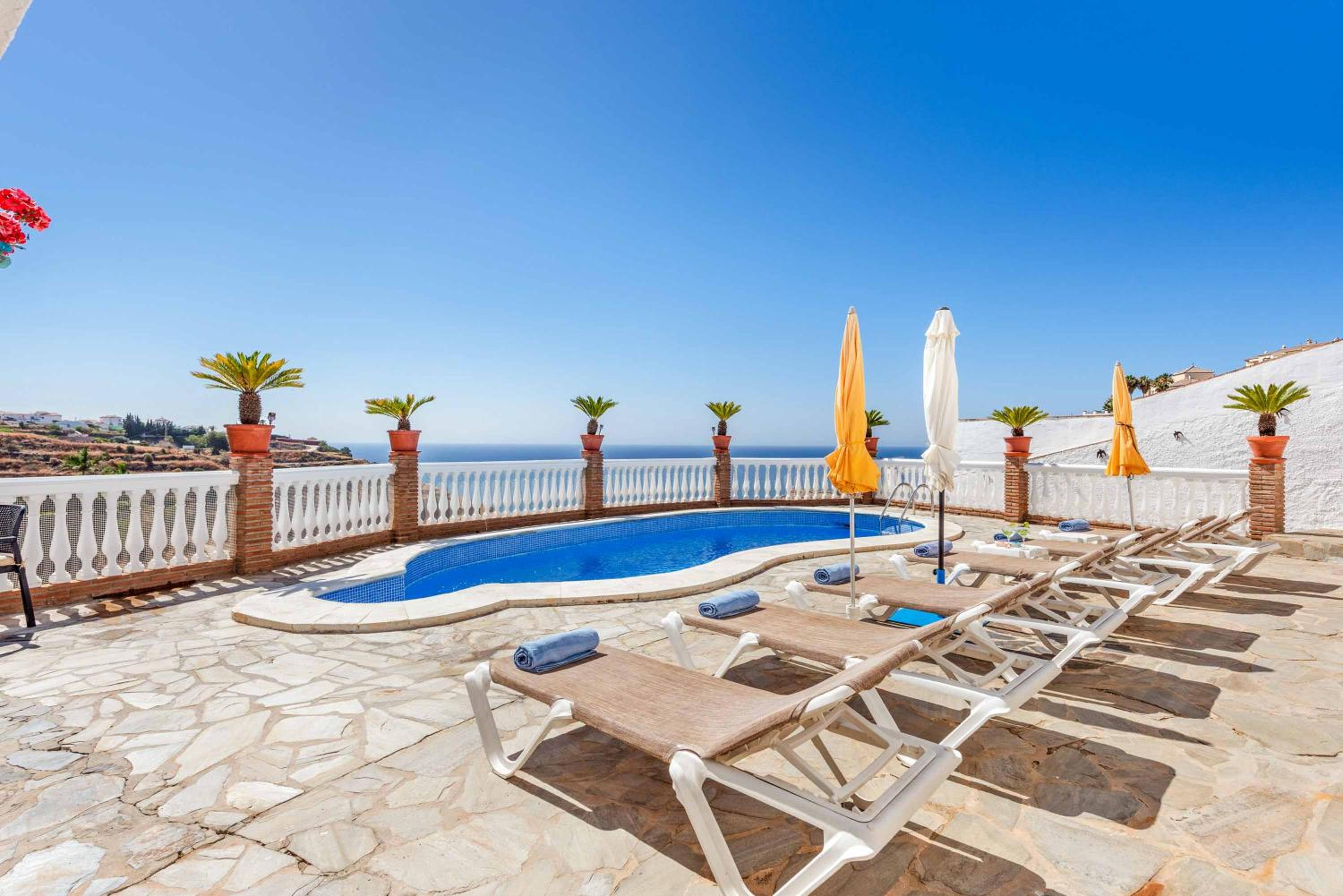 Villa photo 3