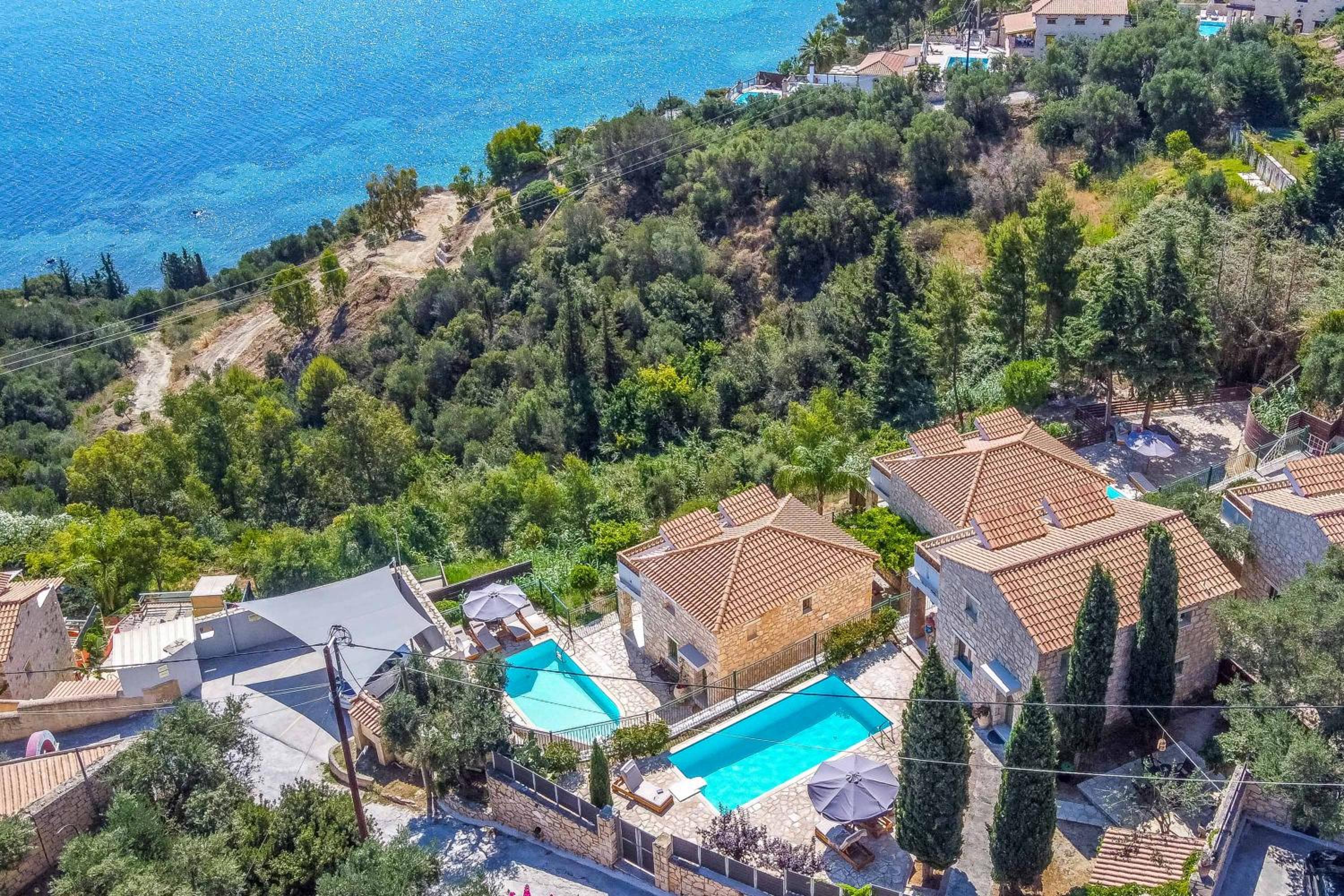 Villa photo 2