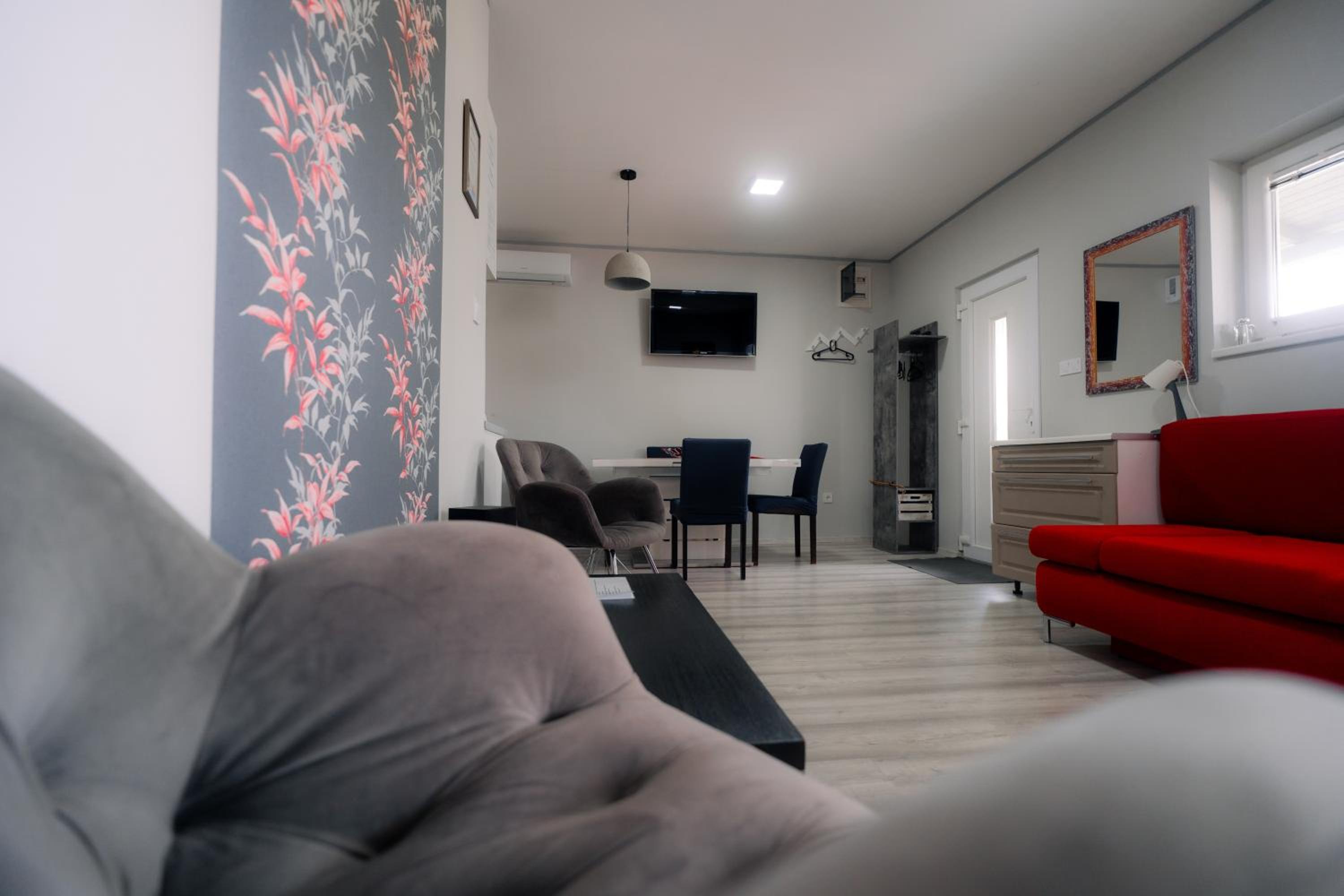 Apartment with Terrace photo 3