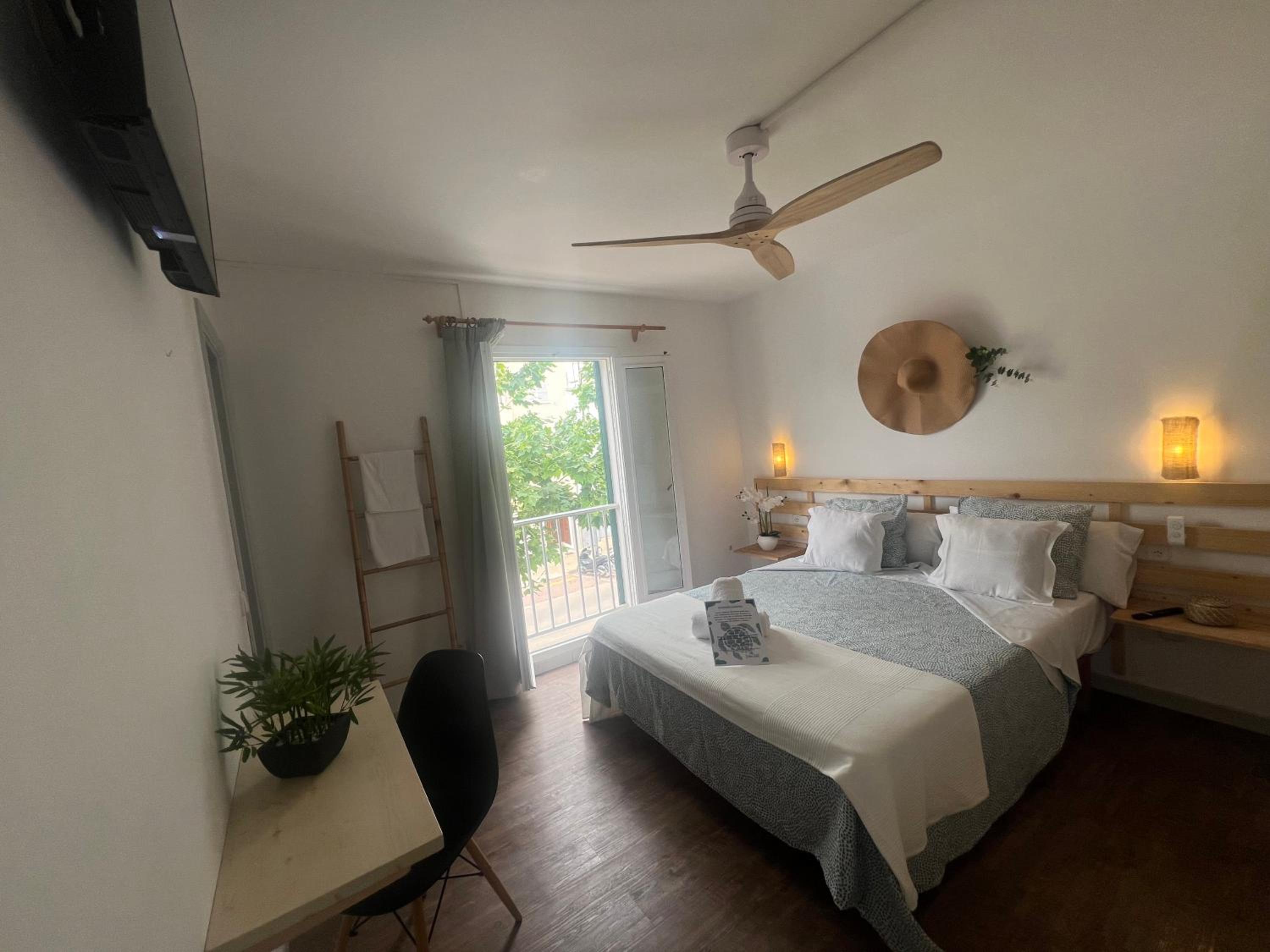 Double or Twin Room photo 3