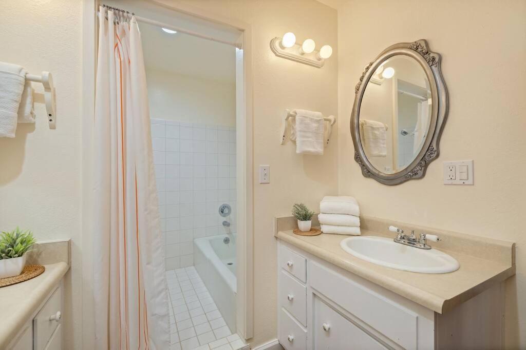 Three-Bedroom Vacation Home  photo 3
