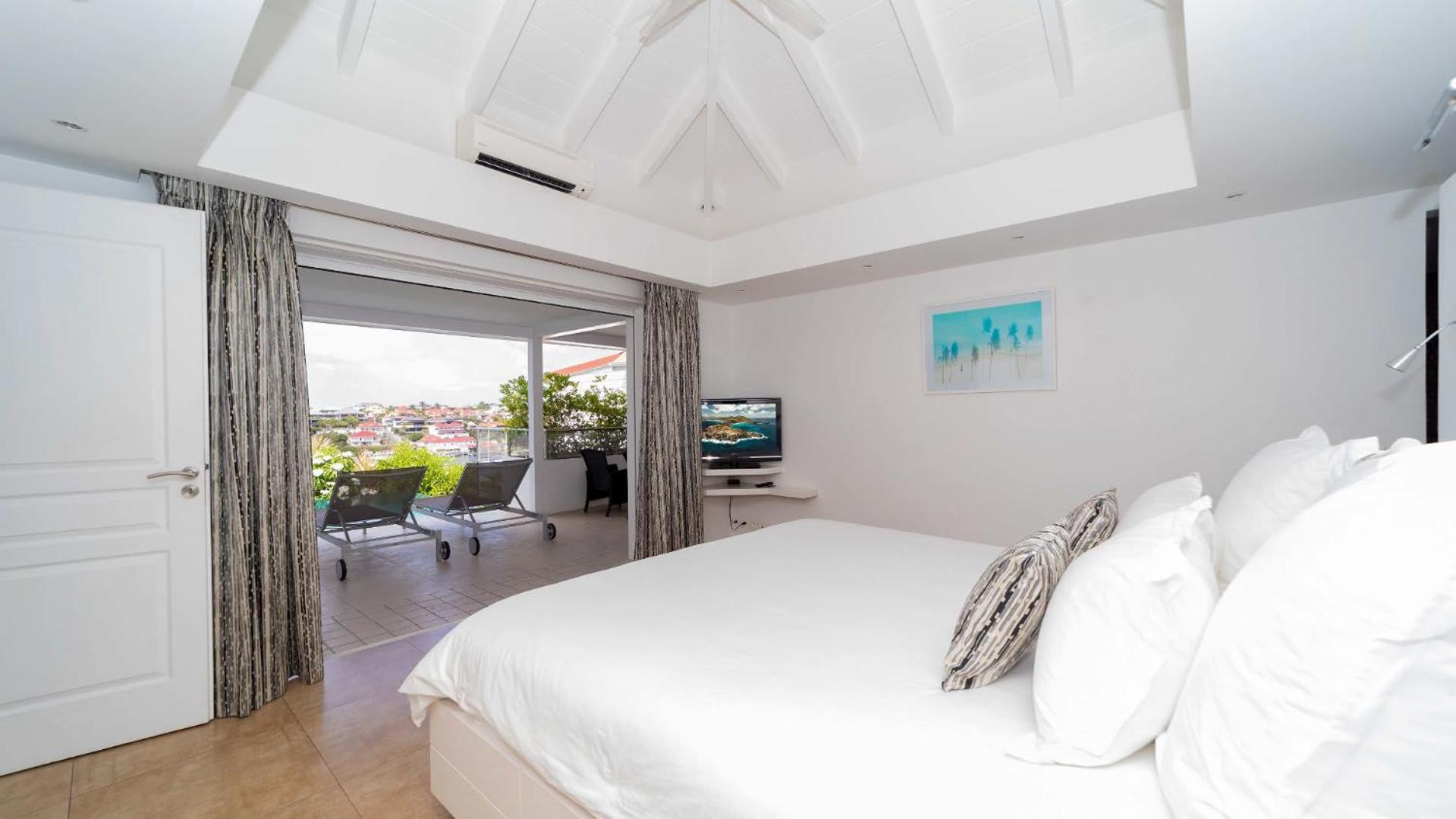 Two-Bedroom Villa photo 2