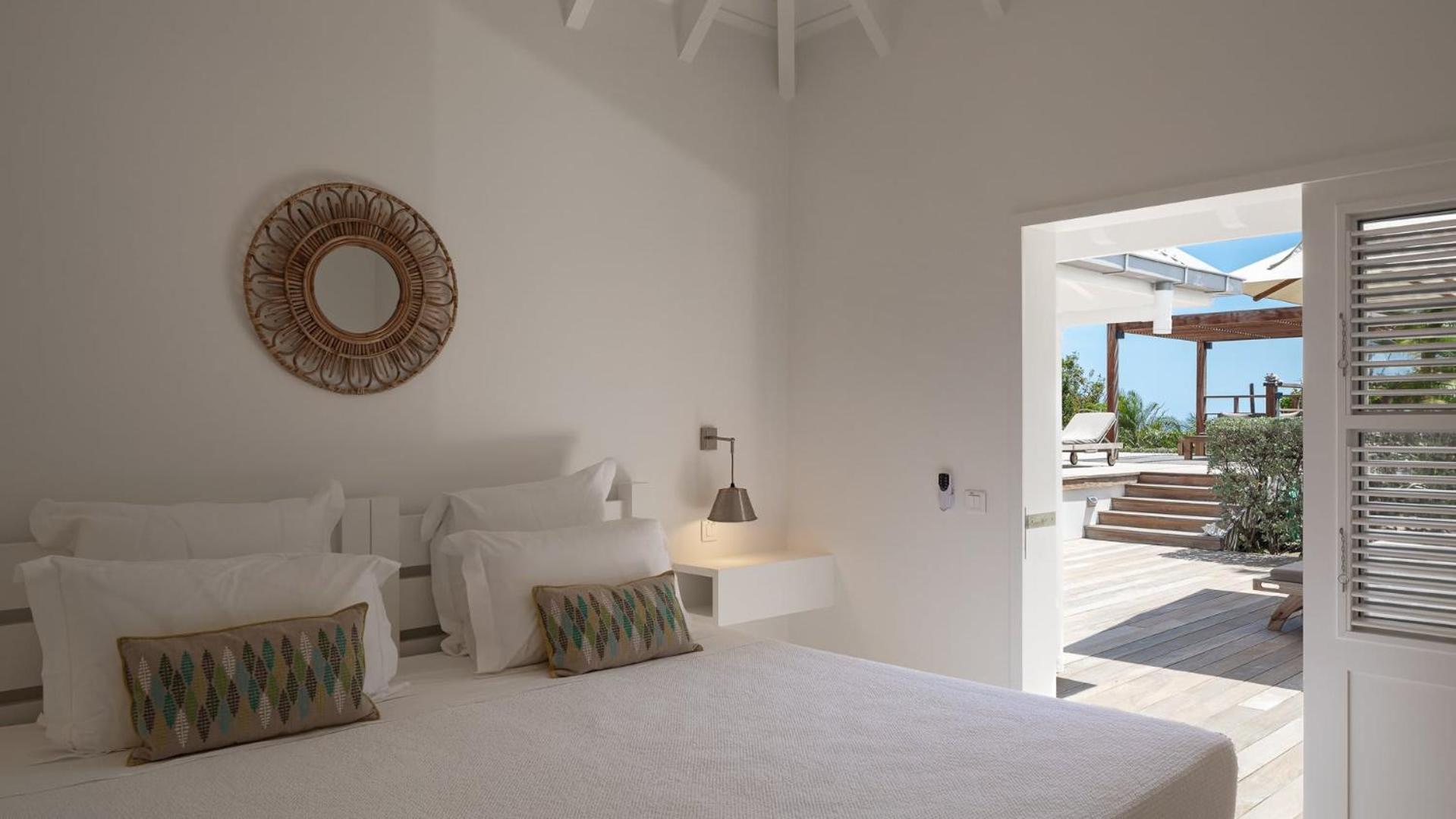 Four-Bedroom Villa photo 2