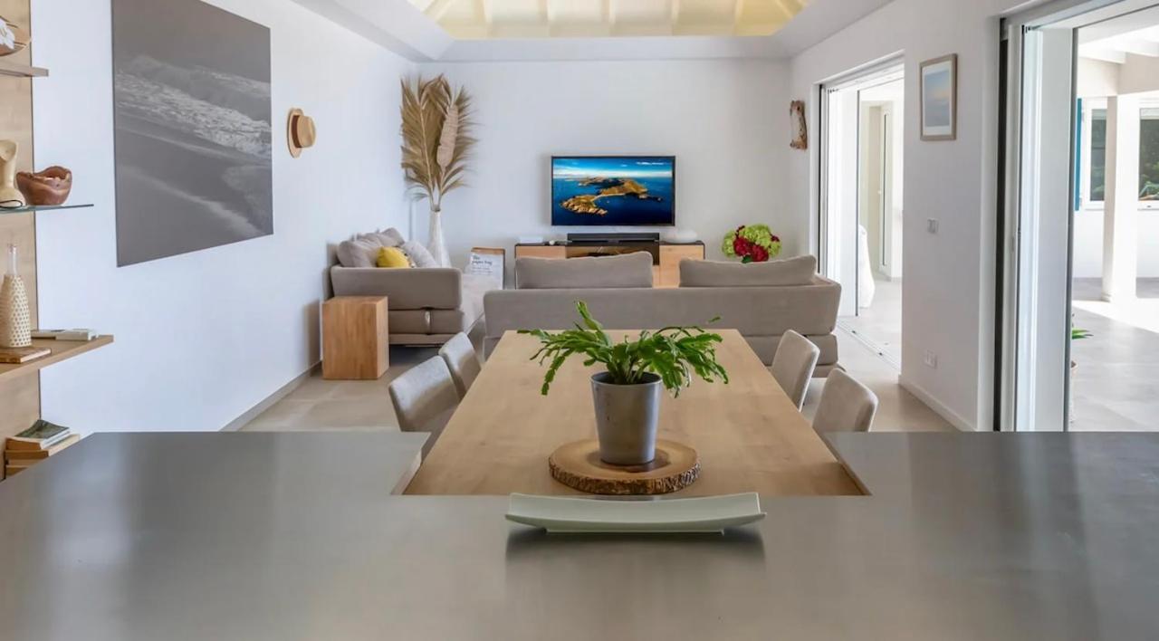 Two-Bedroom Villa photo 3