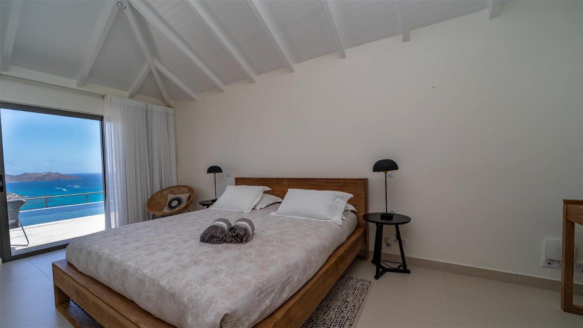 Four-Bedroom Villa photo 1