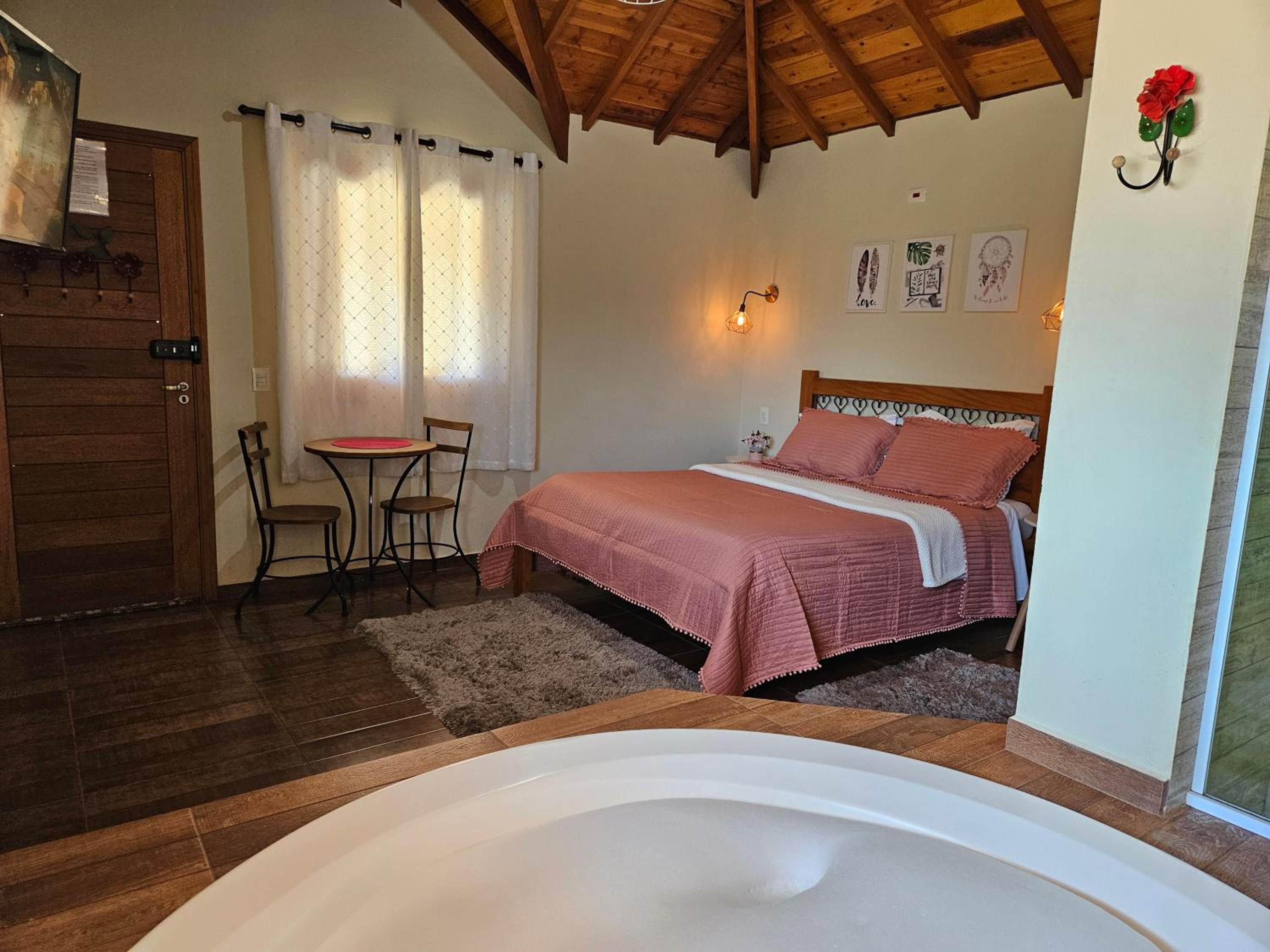 Queen Room with Spa Bath