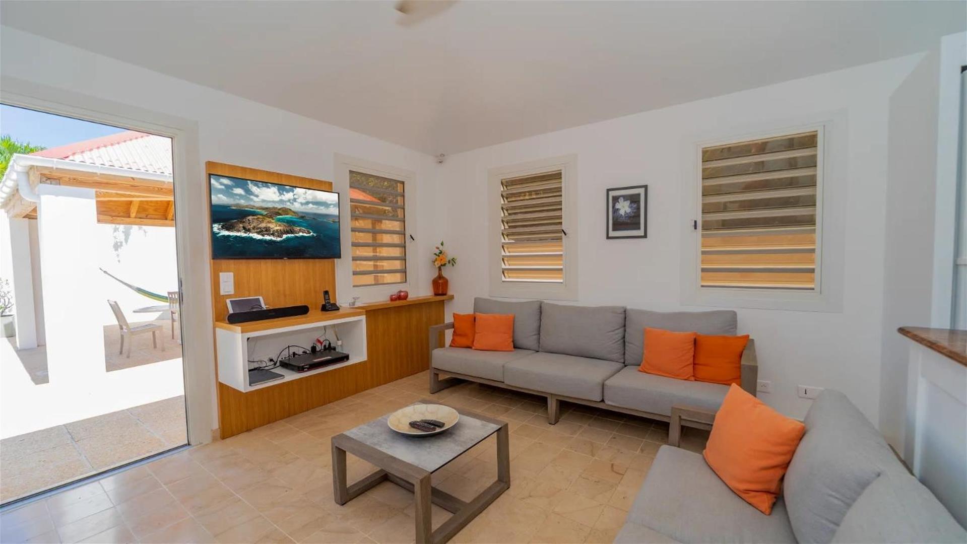 Three-Bedroom Villa photo 1