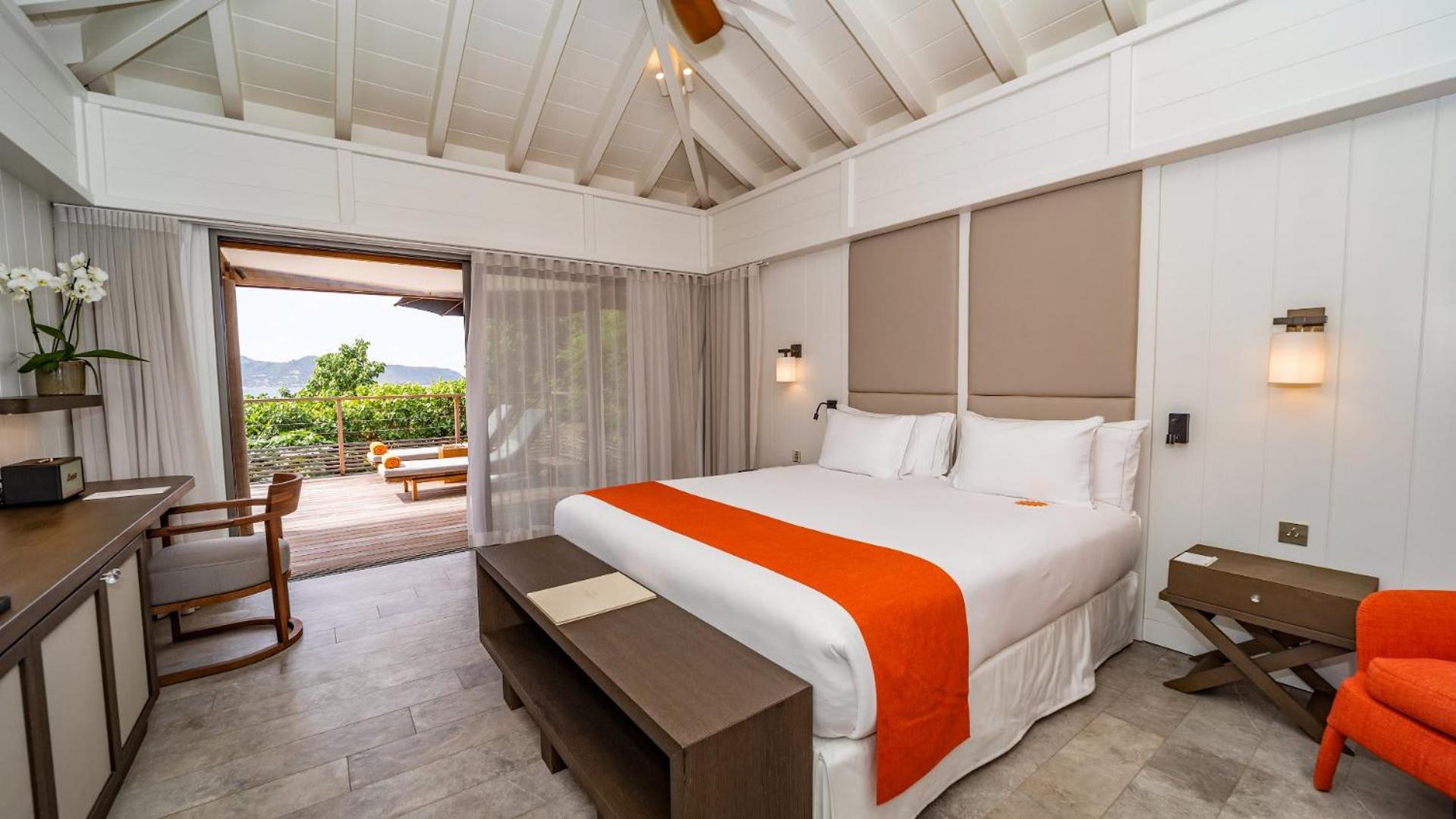 Four-Bedroom Villa photo 2