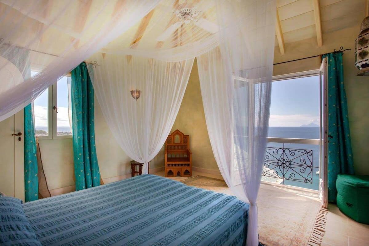 Four-Bedroom Villa photo 1
