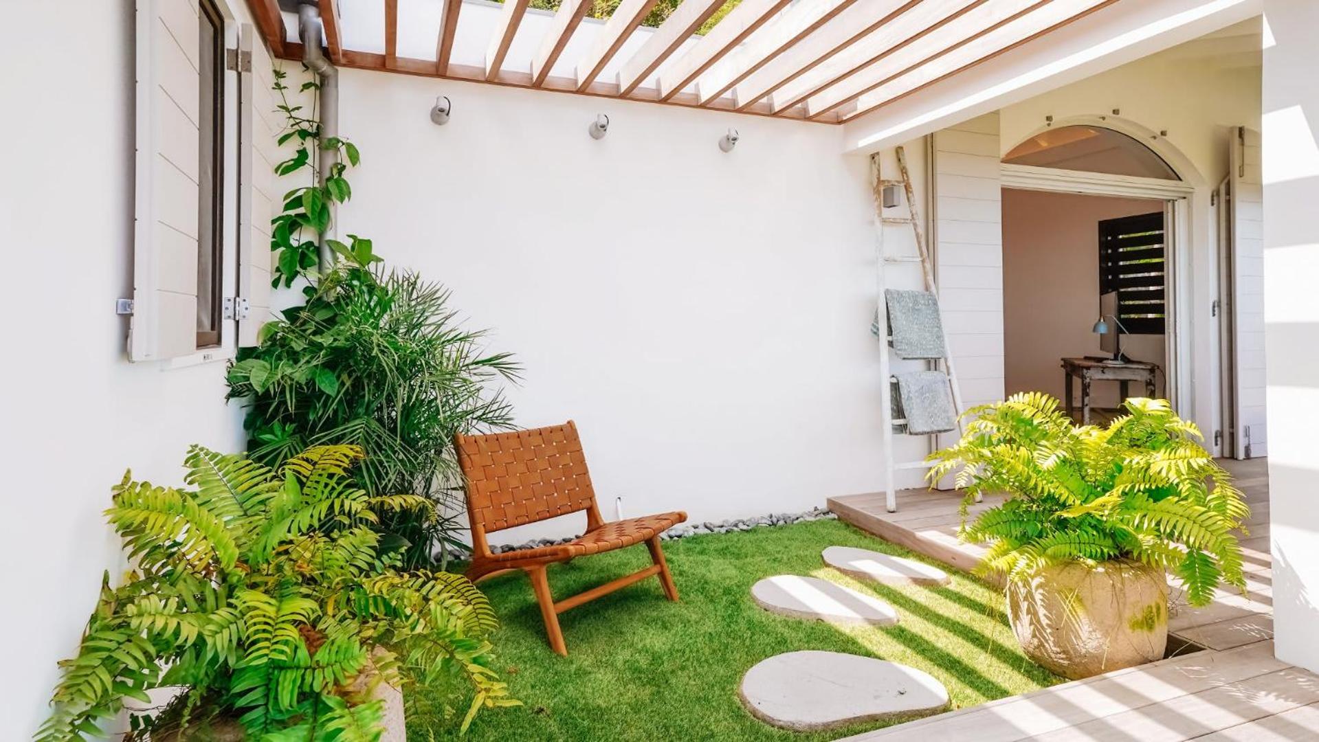 Three-Bedroom Villa photo 2