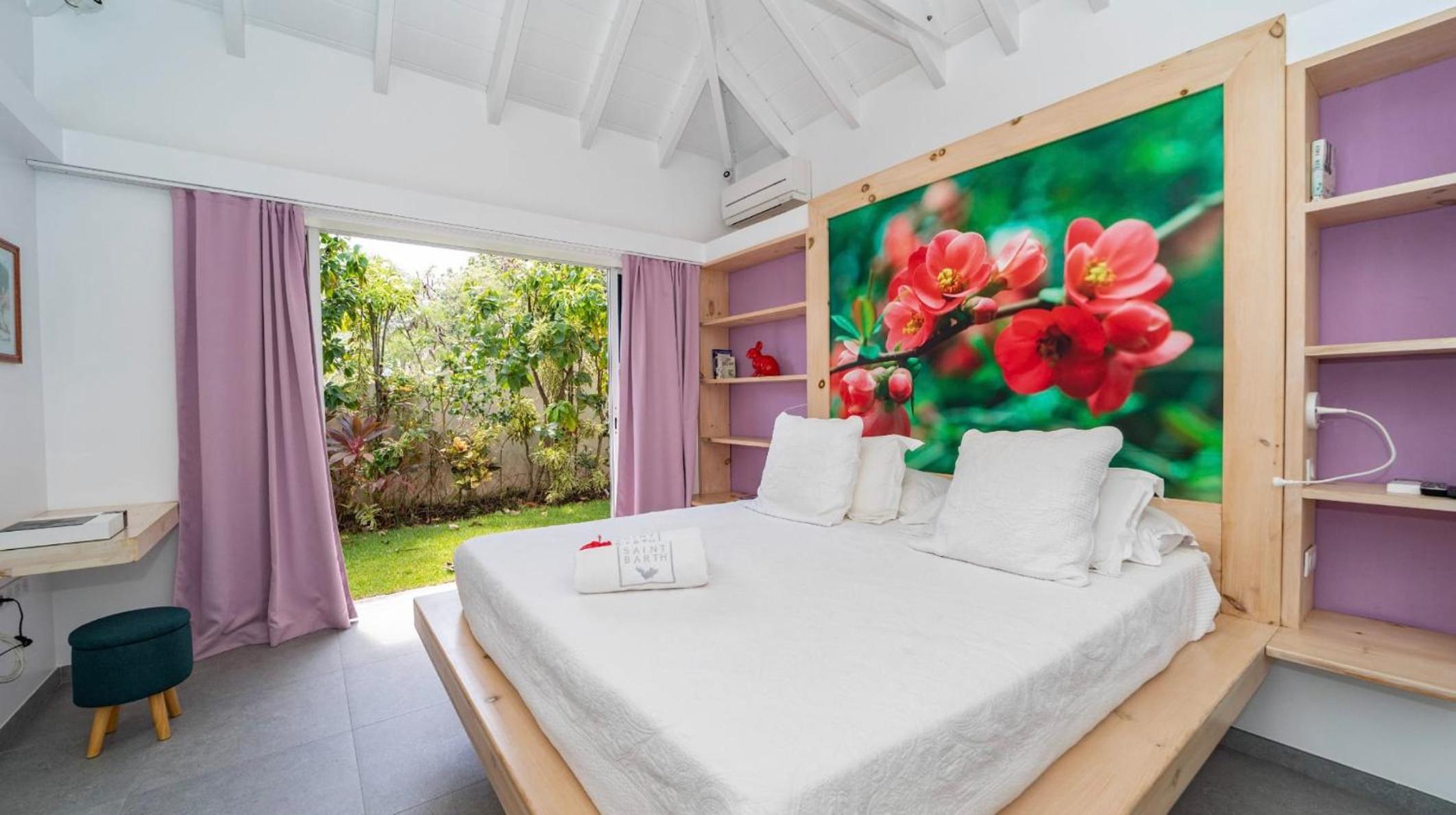 Three-Bedroom Villa photo 3