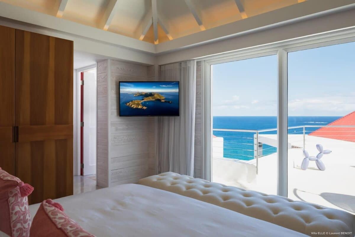 Four-Bedroom Villa photo 1
