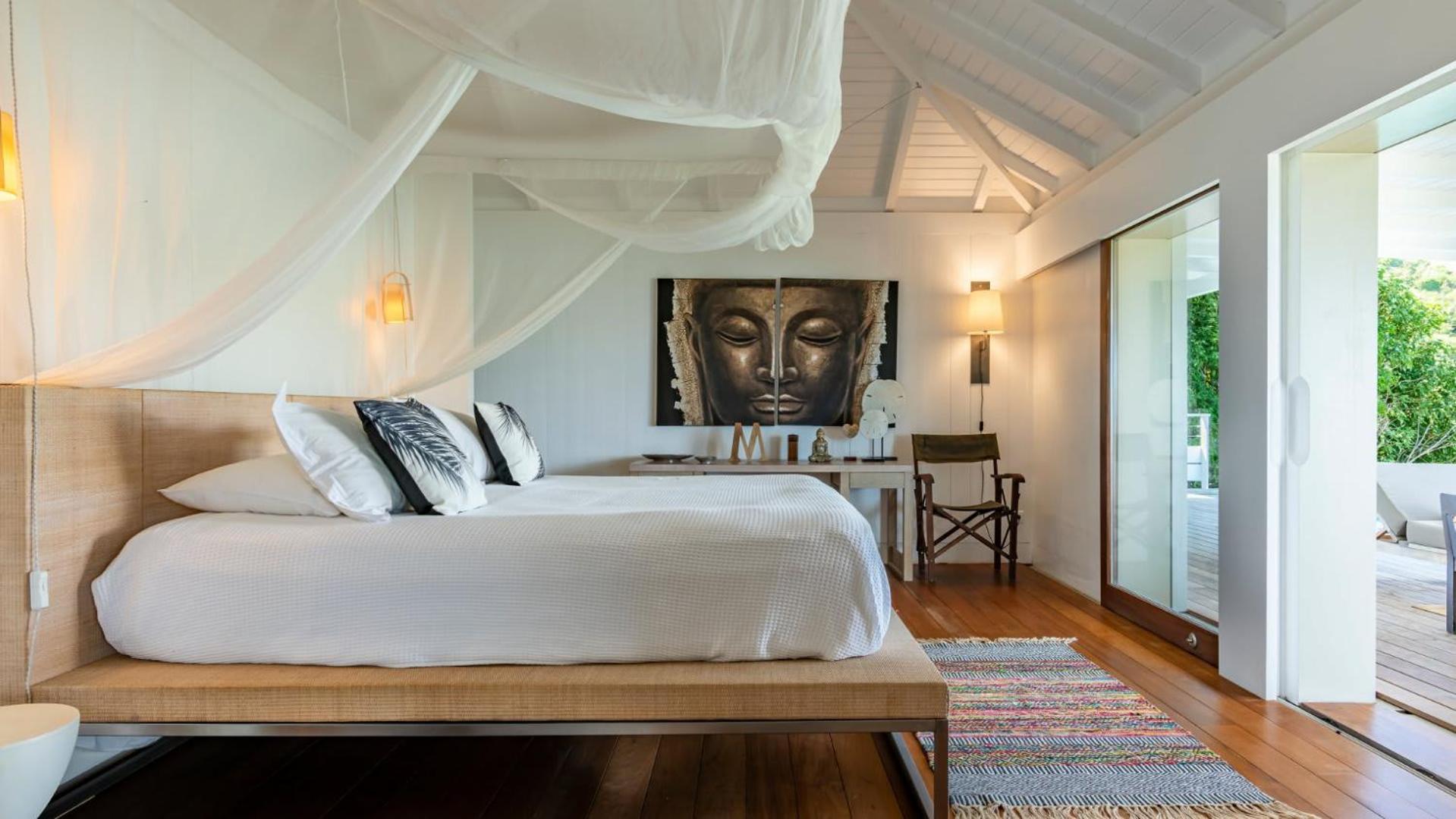 Three-Bedroom Villa photo 1