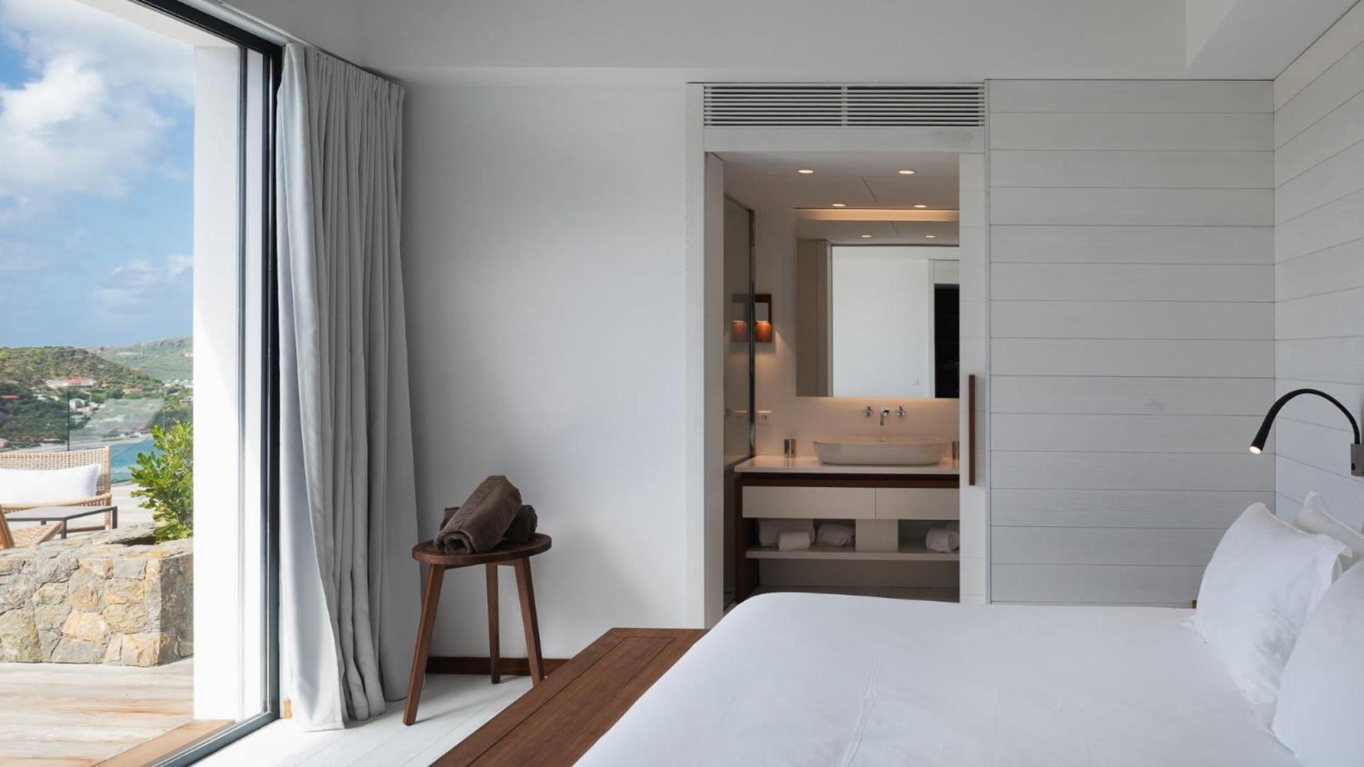 Three-Bedroom Villa photo 1