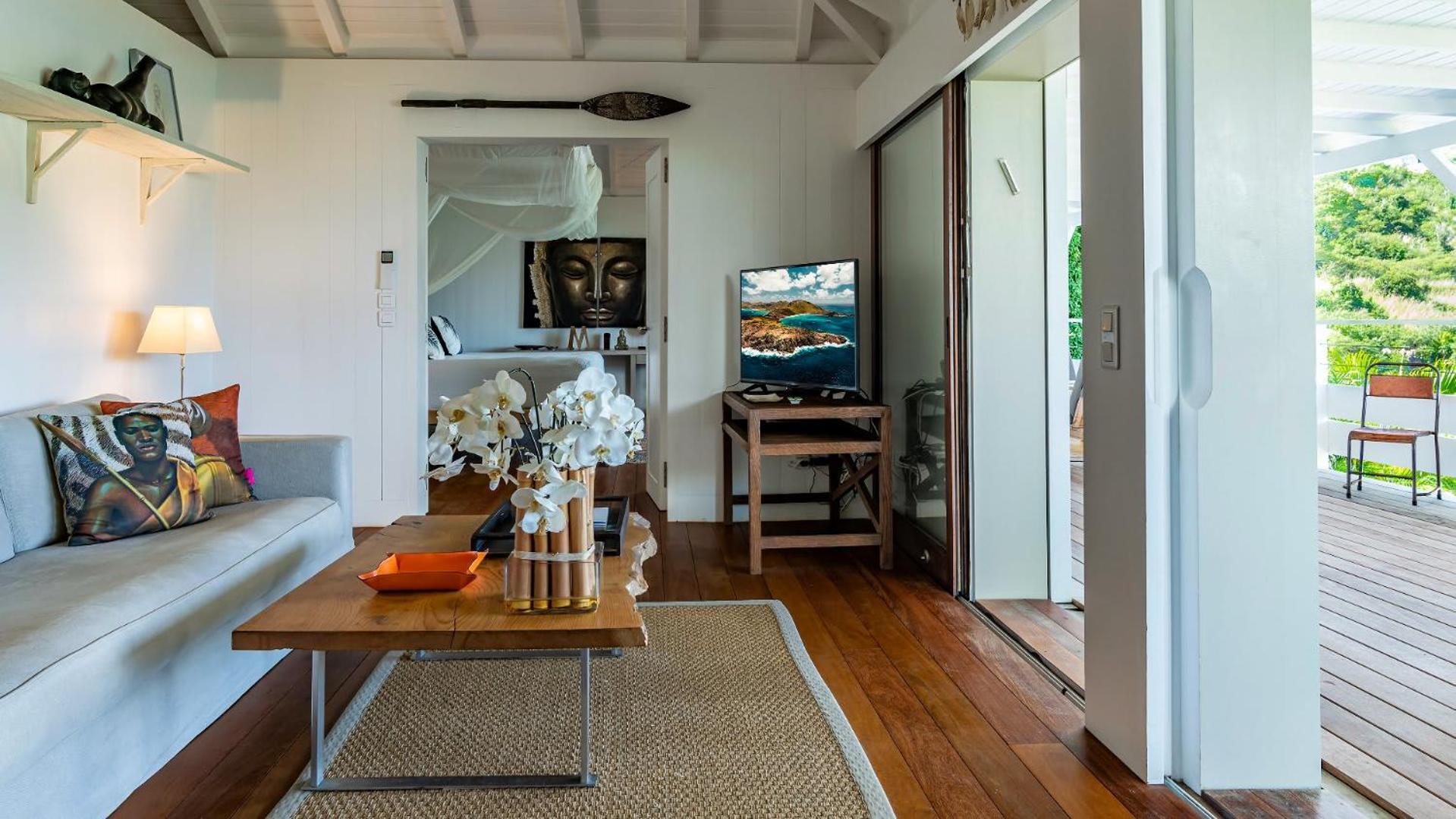 Three-Bedroom Villa photo 2